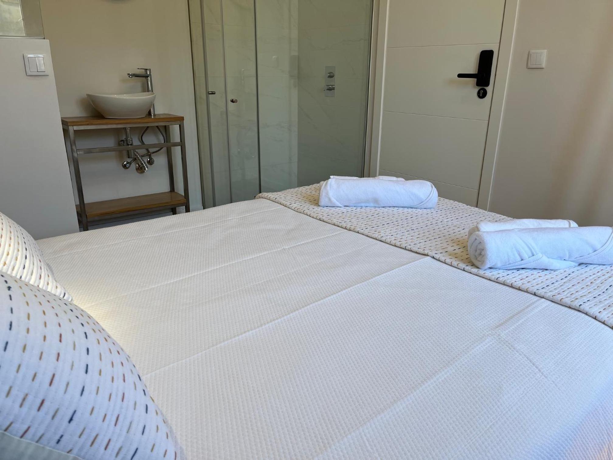 Ameixial Suites