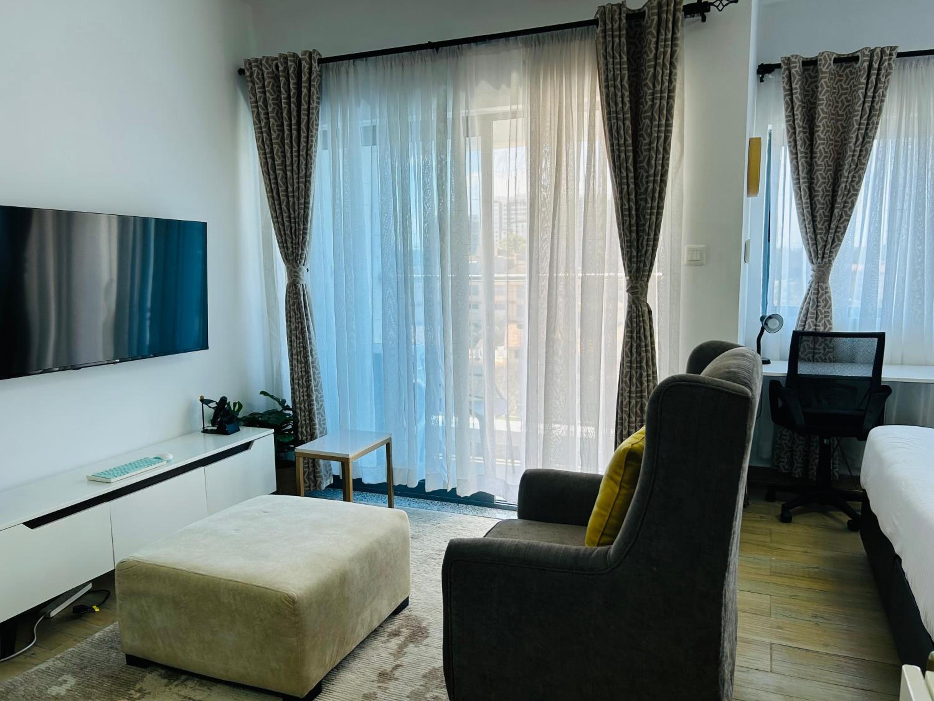 Casa Bella By Edmor Suites