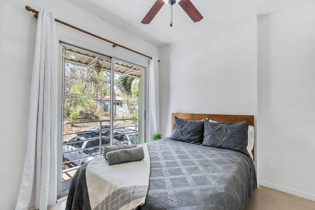 VVII2 2 bdrm with ensuite bathrms in centre of town