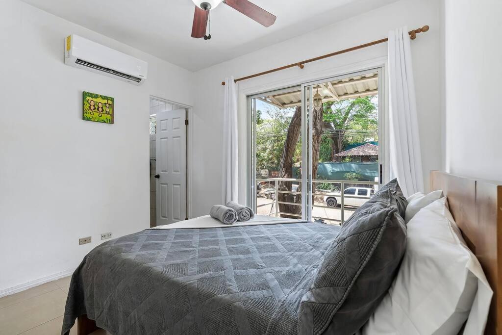 VVII2 2 bdrm with ensuite bathrms in centre of town