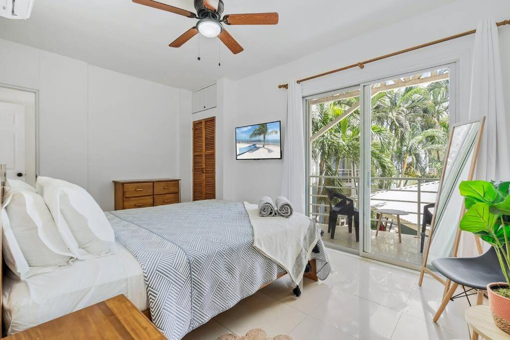 VVII2 2 bdrm with ensuite bathrms in centre of town