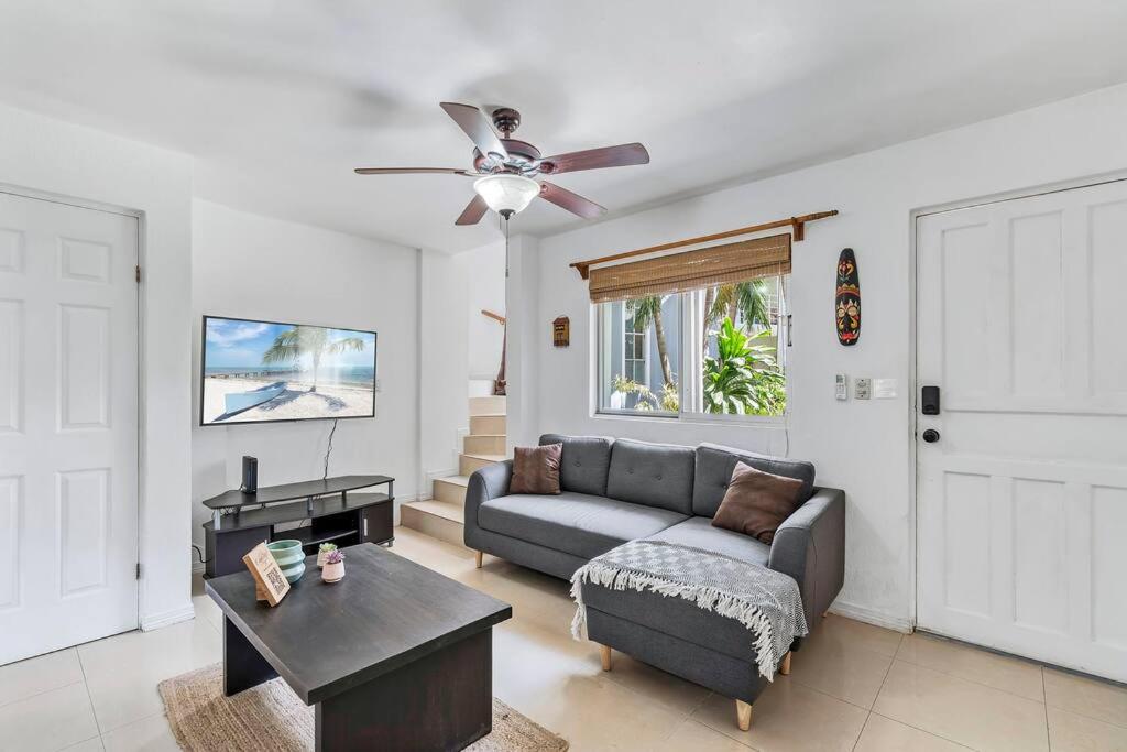 VVII2 2 bdrm with ensuite bathrms in centre of town