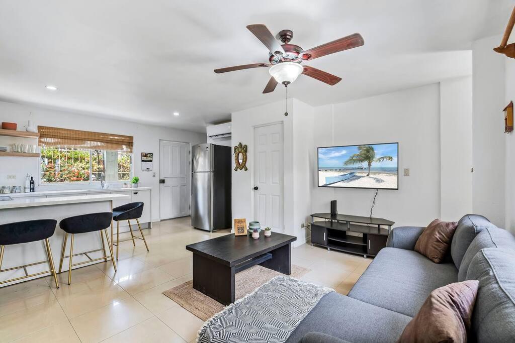 VVII2 2 bdrm with ensuite bathrms in centre of town