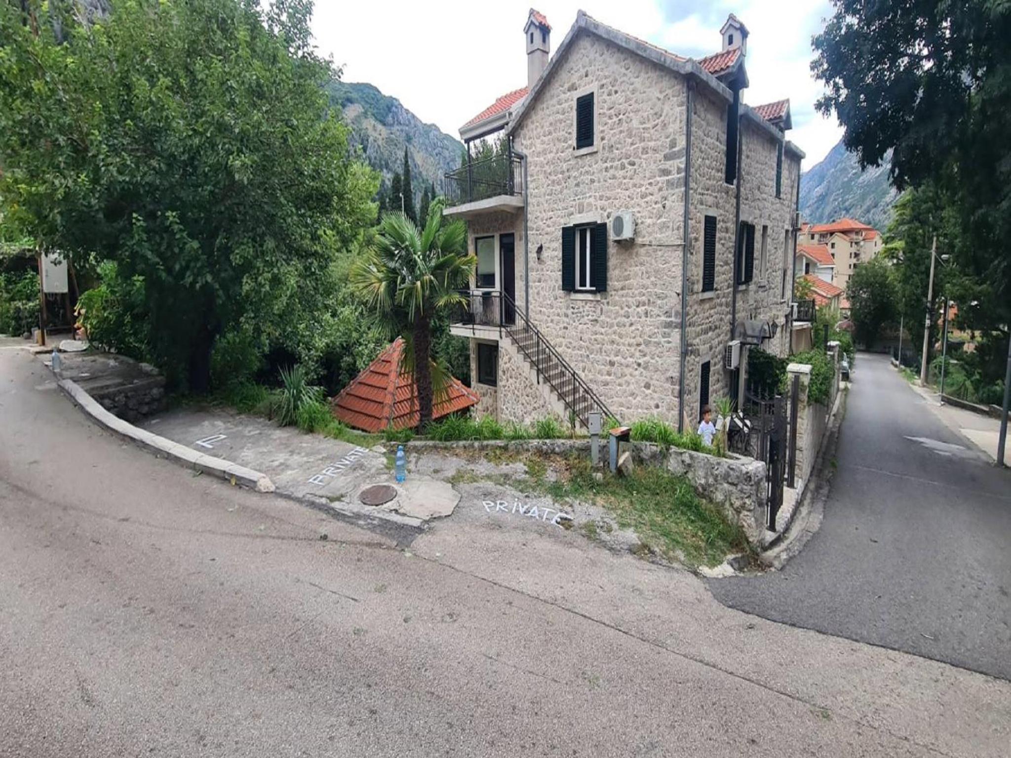 Villa Andrea Apartments with parking