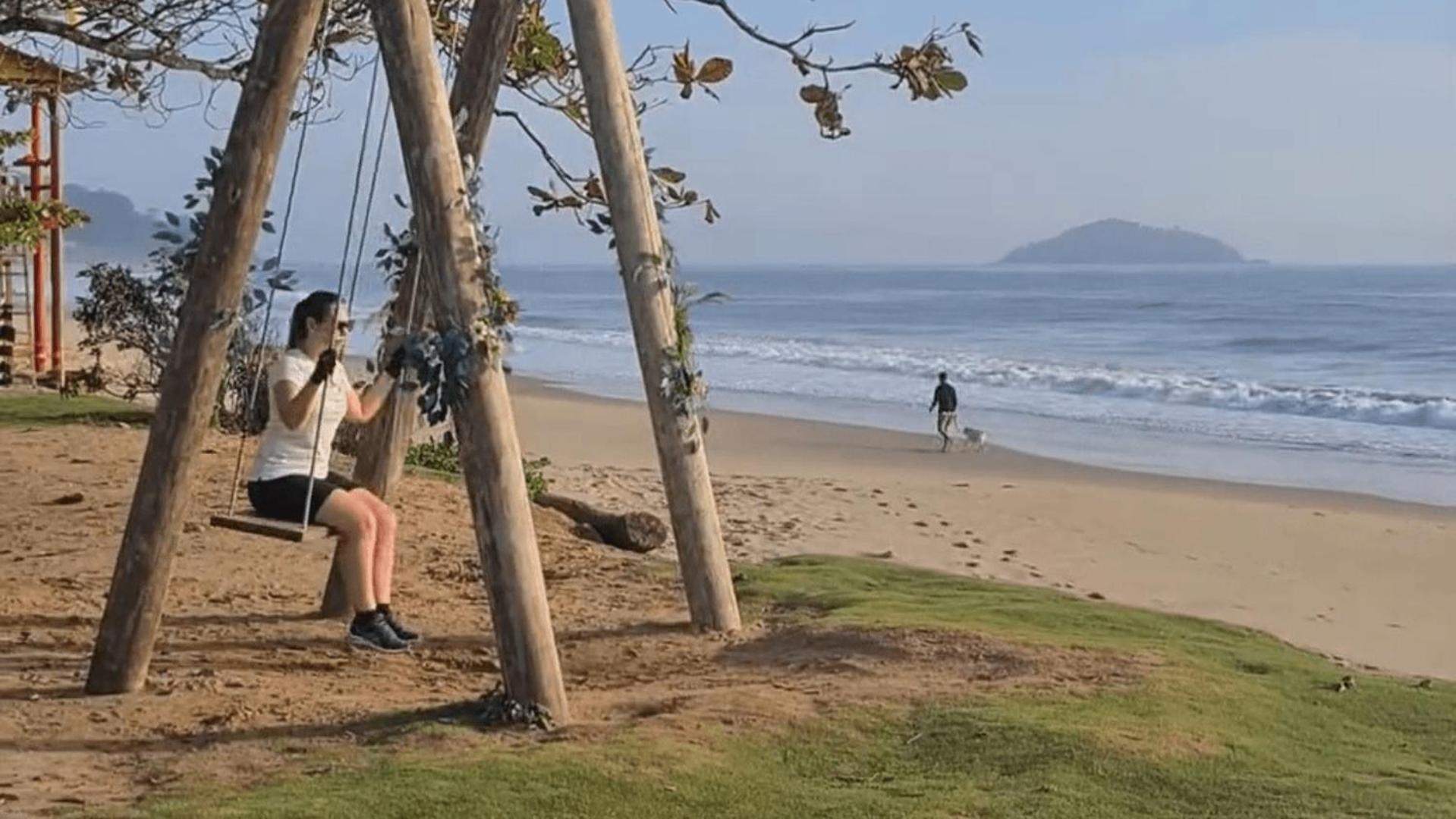 Apê Cabana com banheira hidro casal, ar condicionado