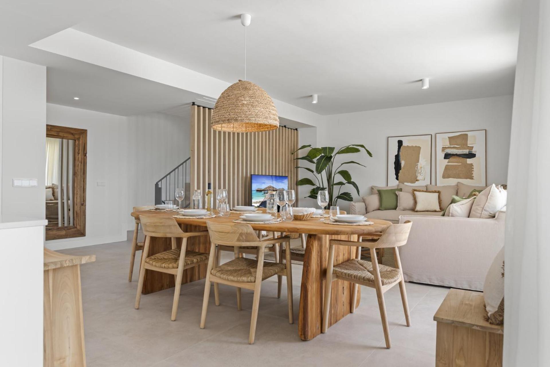 ViVi Homes - Marisol Pool, Sauna, Gym, Spa & Beach