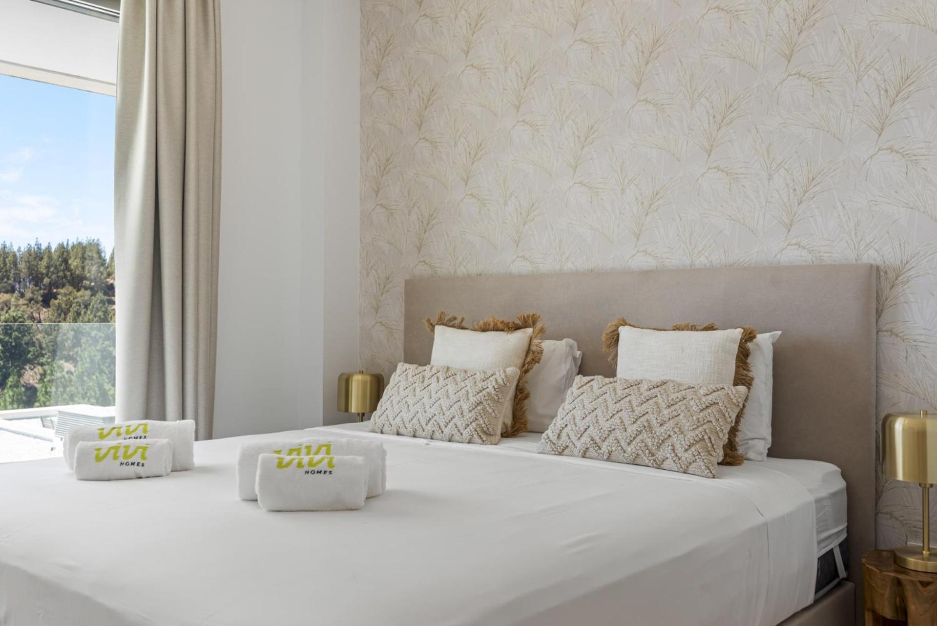 ViVi Homes - Marisol Pool, Sauna, Gym, Spa & Beach