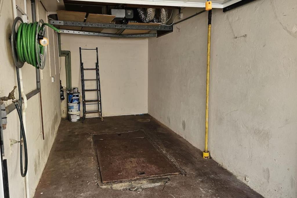 Prime Location Prince's Gate Mews 4BD 3 BATH