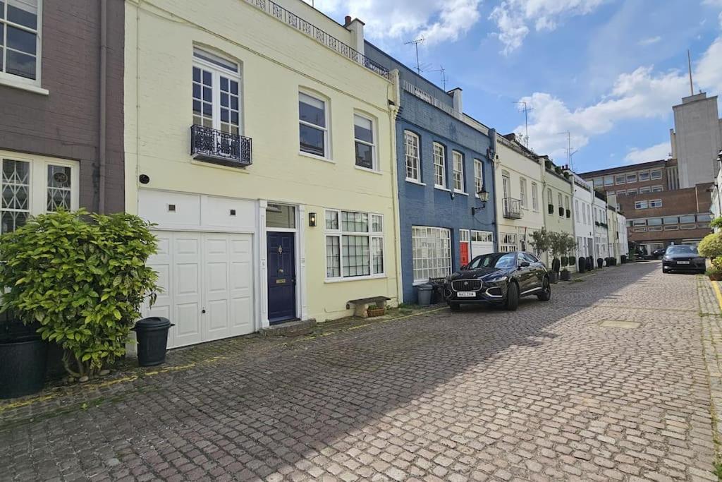Prime Location Prince's Gate Mews 4BD 3 BATH