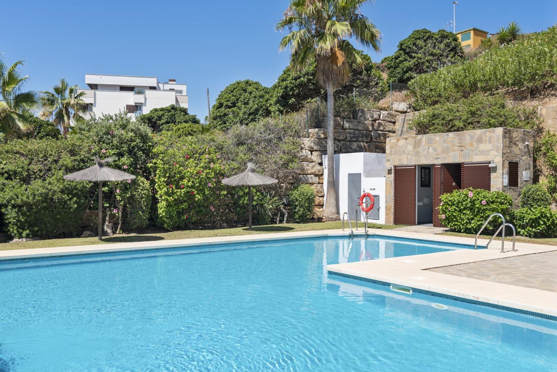 ViVi Homes - Casa Skye Pool, Terrace & Sea View