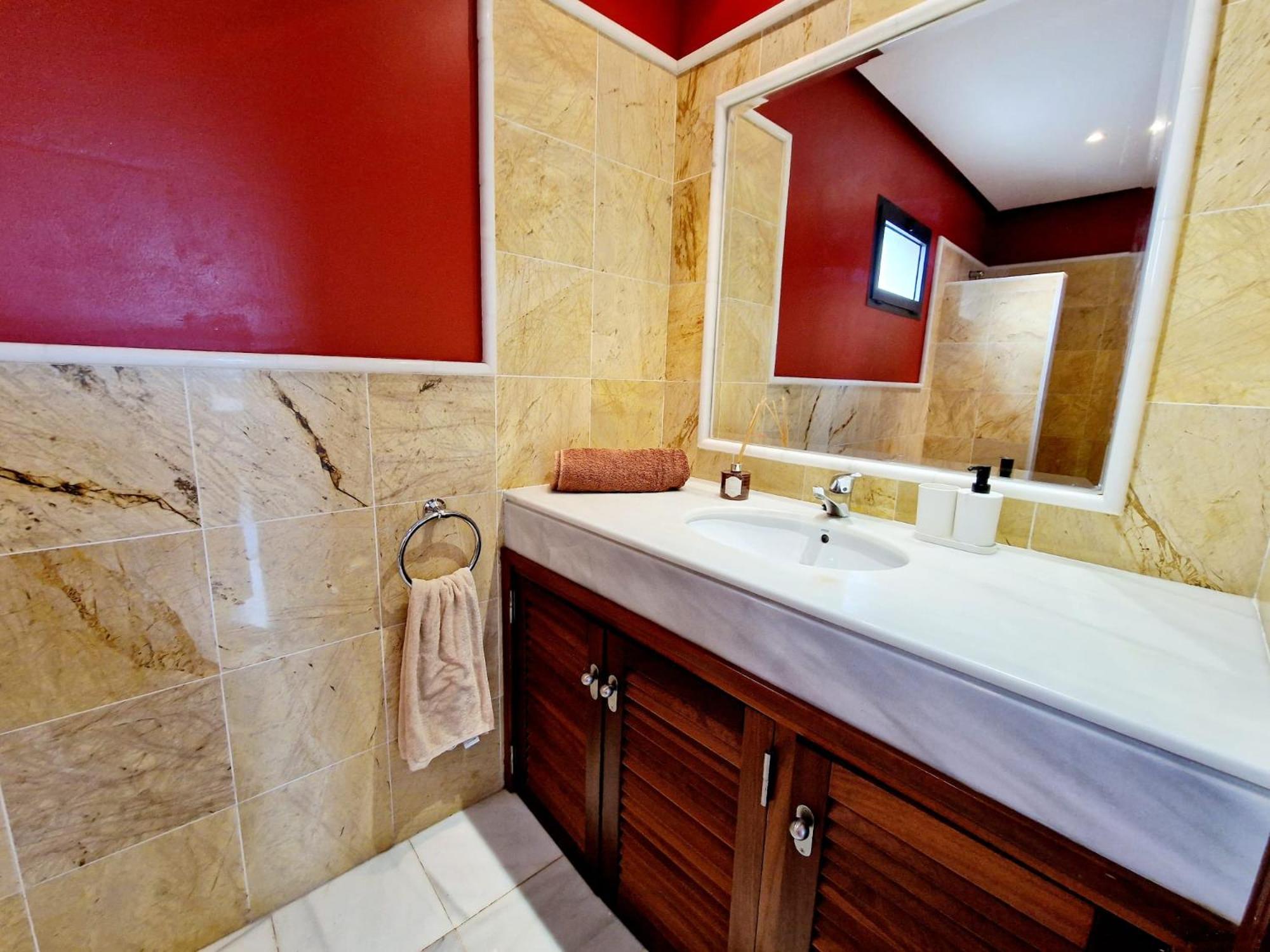 Casa Vacacional Anna, piscina privada climatizada