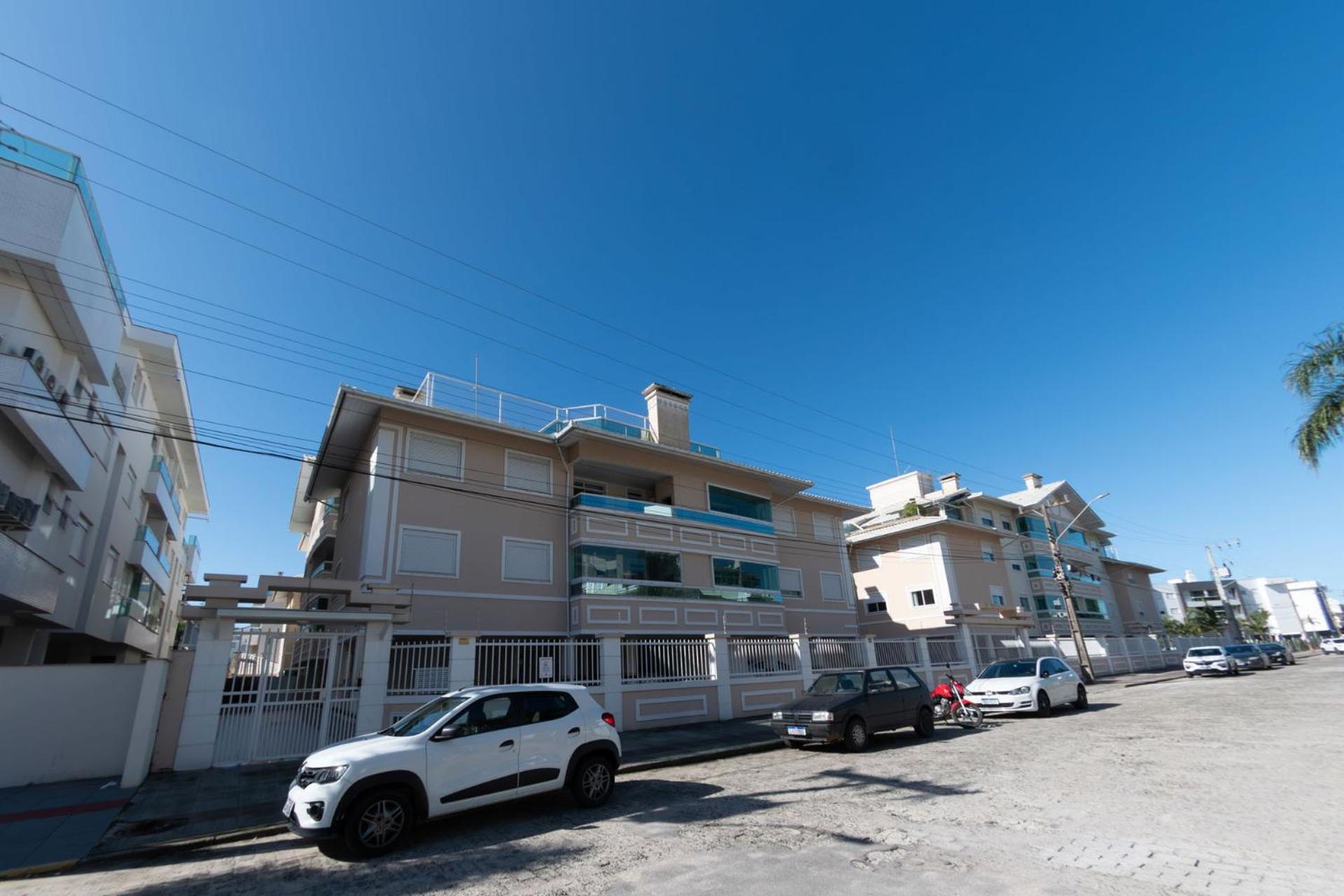 Villa Rica: Ap 1 quadra do Mar nos Ingleses YU2532