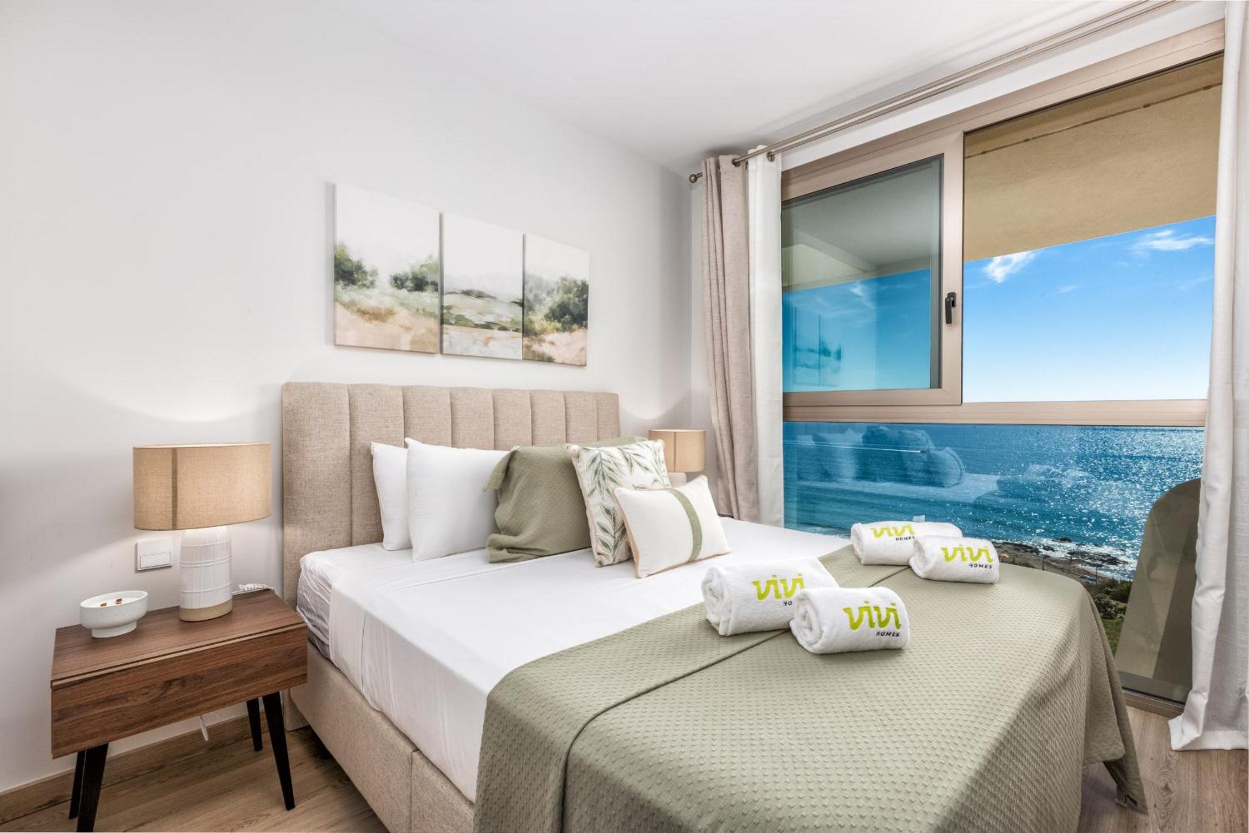 ViVi Homes - Emerald Pool, Sea View, Gym & Sauna