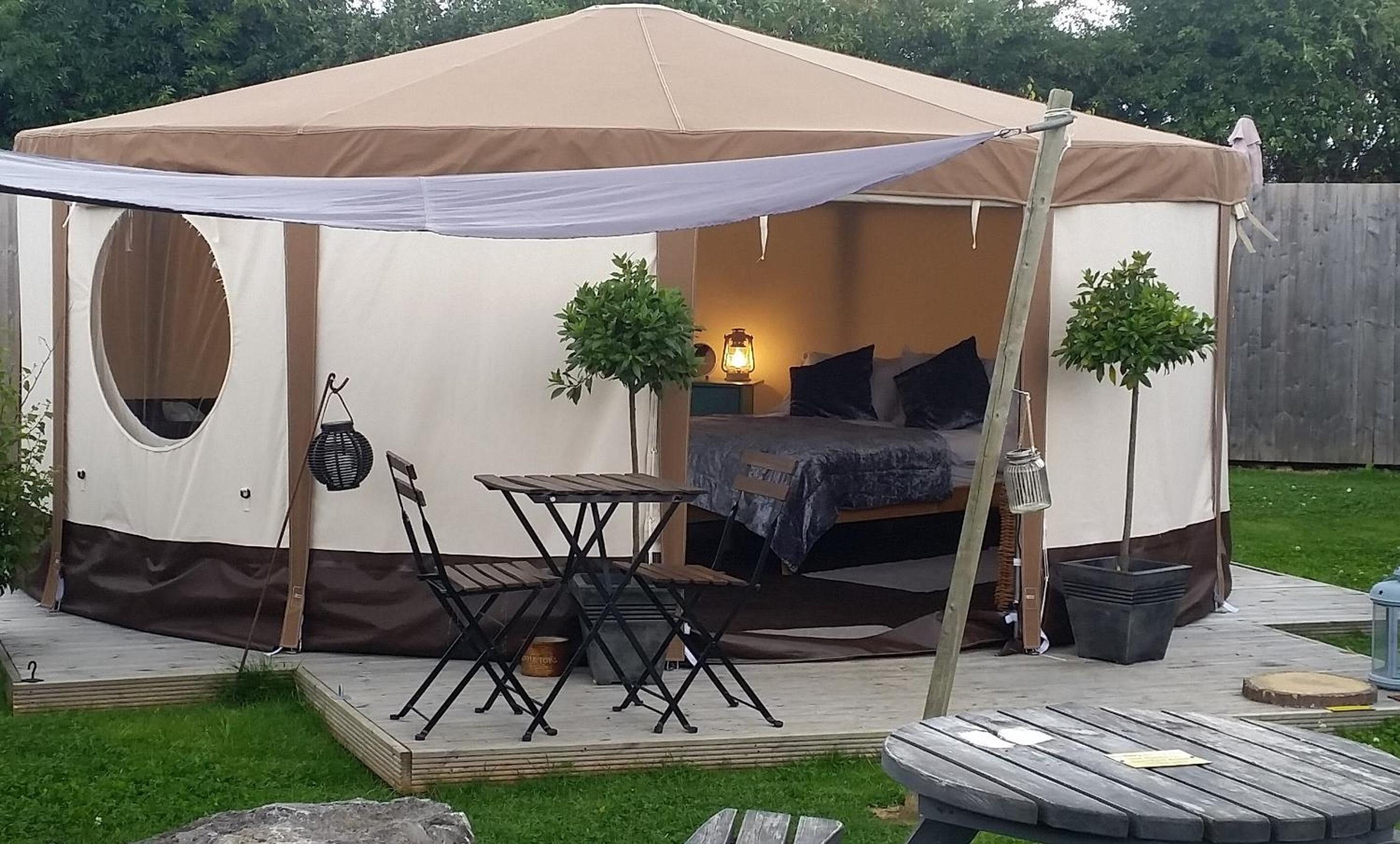 The Little Hide - Adult Only Camping Pods