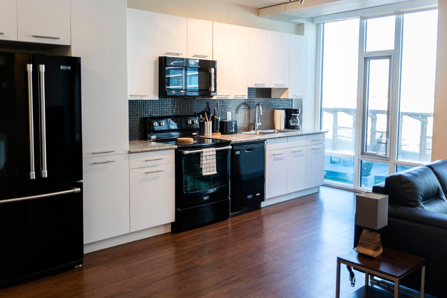 Mayfair Luxe Suites Premium by Corporate Stays