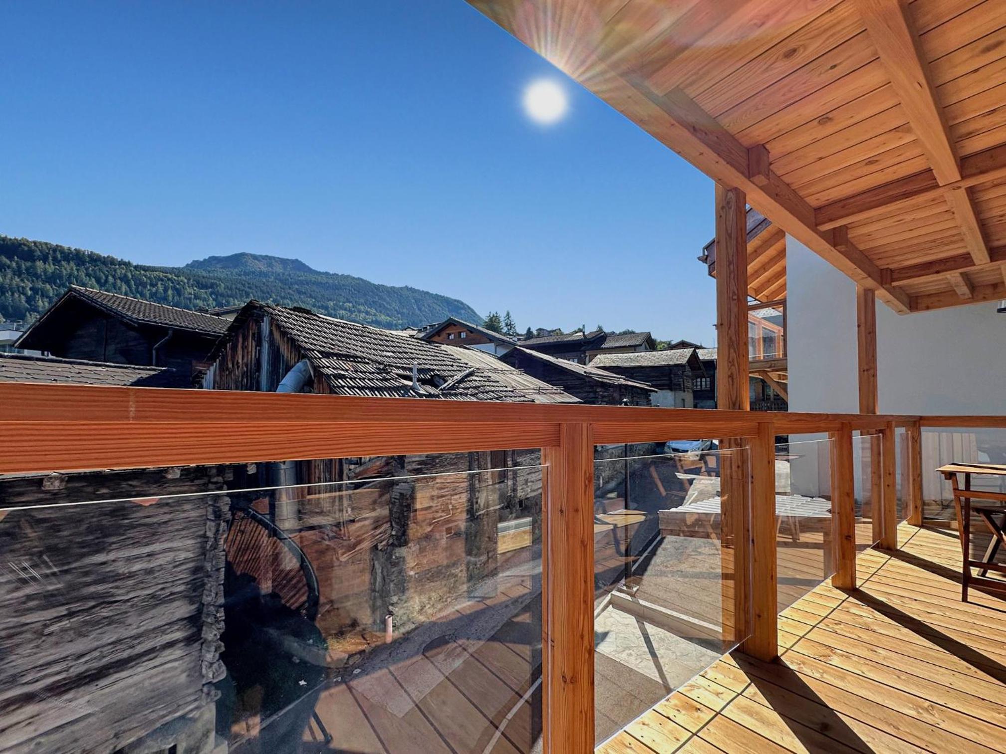Pilanous House - Penthouse suite - Swiss Alps