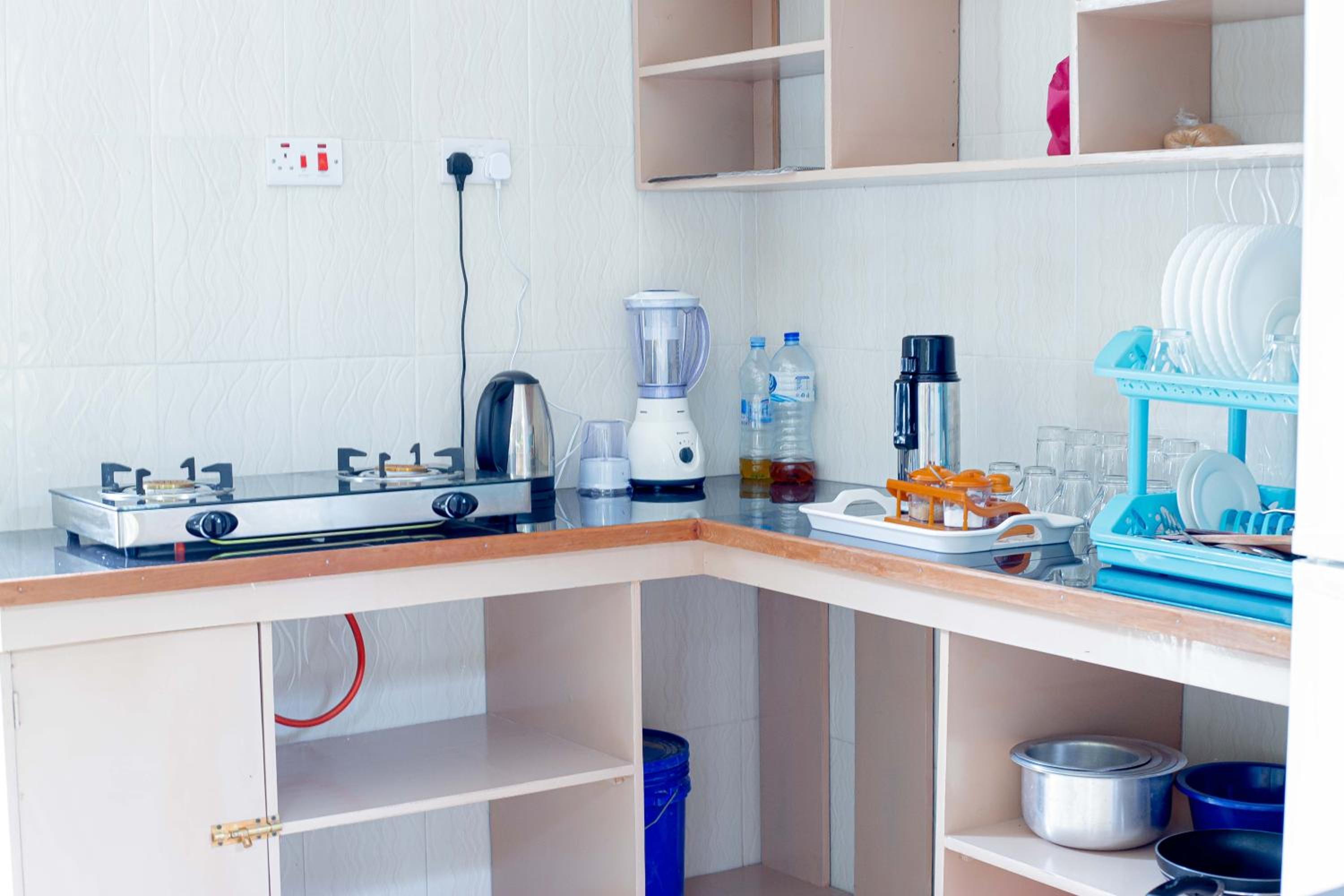 L&j modern backpackers BnB