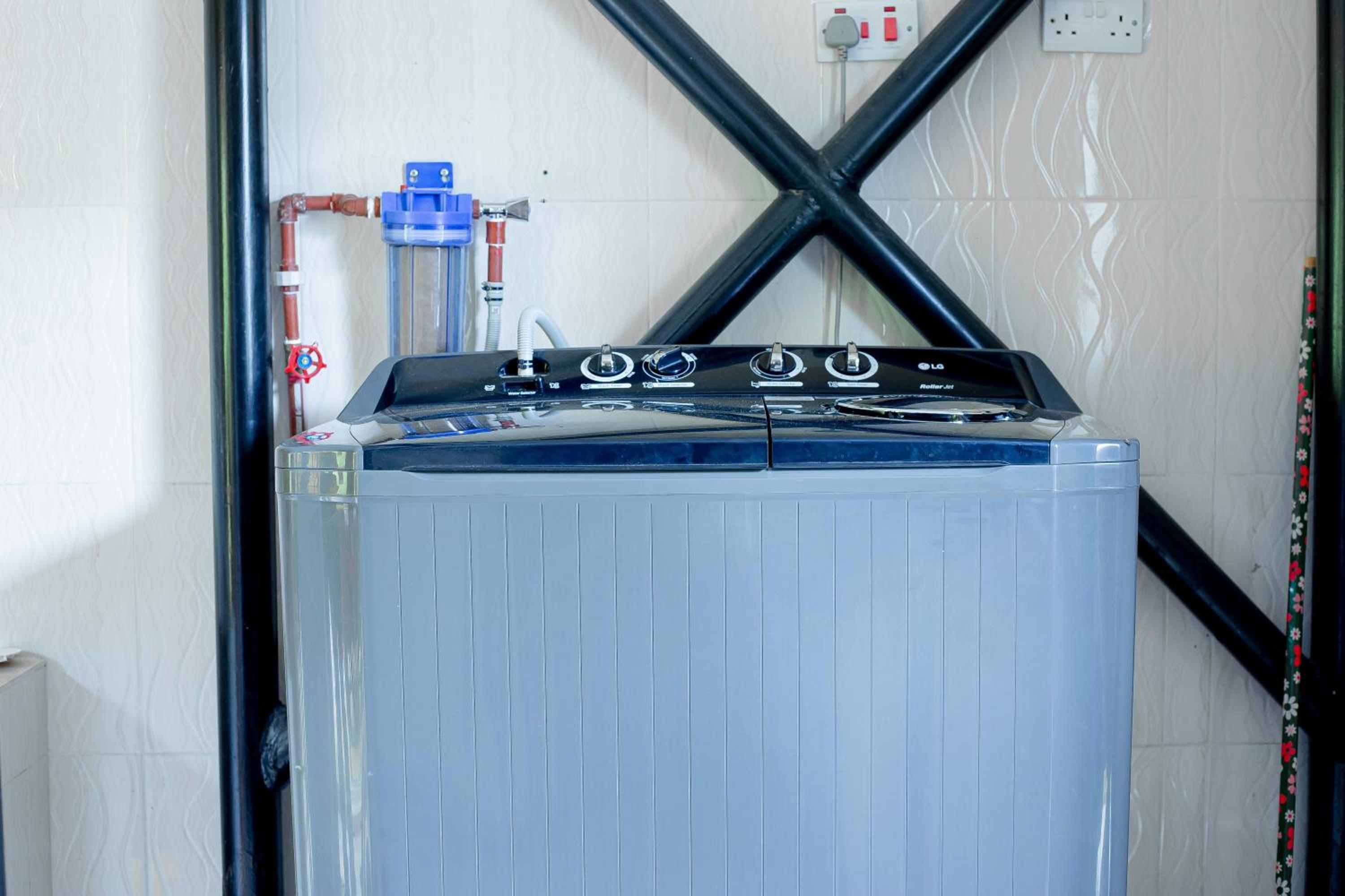 L&j modern backpackers BnB