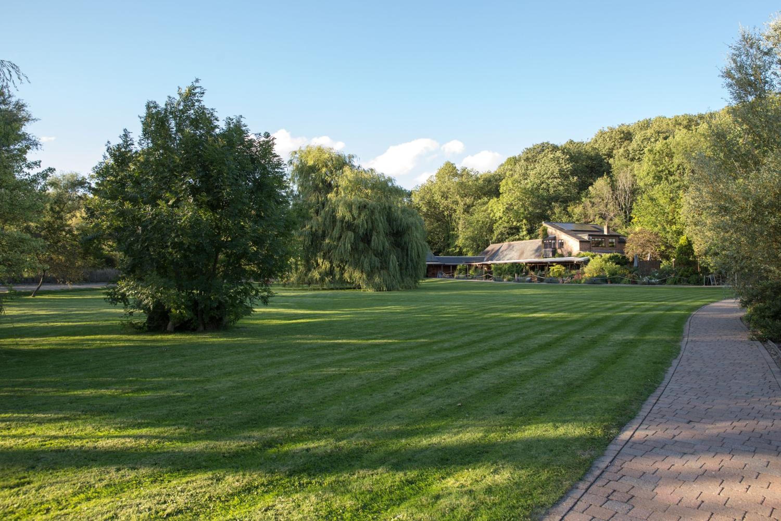 Enchanted Lodge Great Ayton with hot tub and onsite bistro view 3