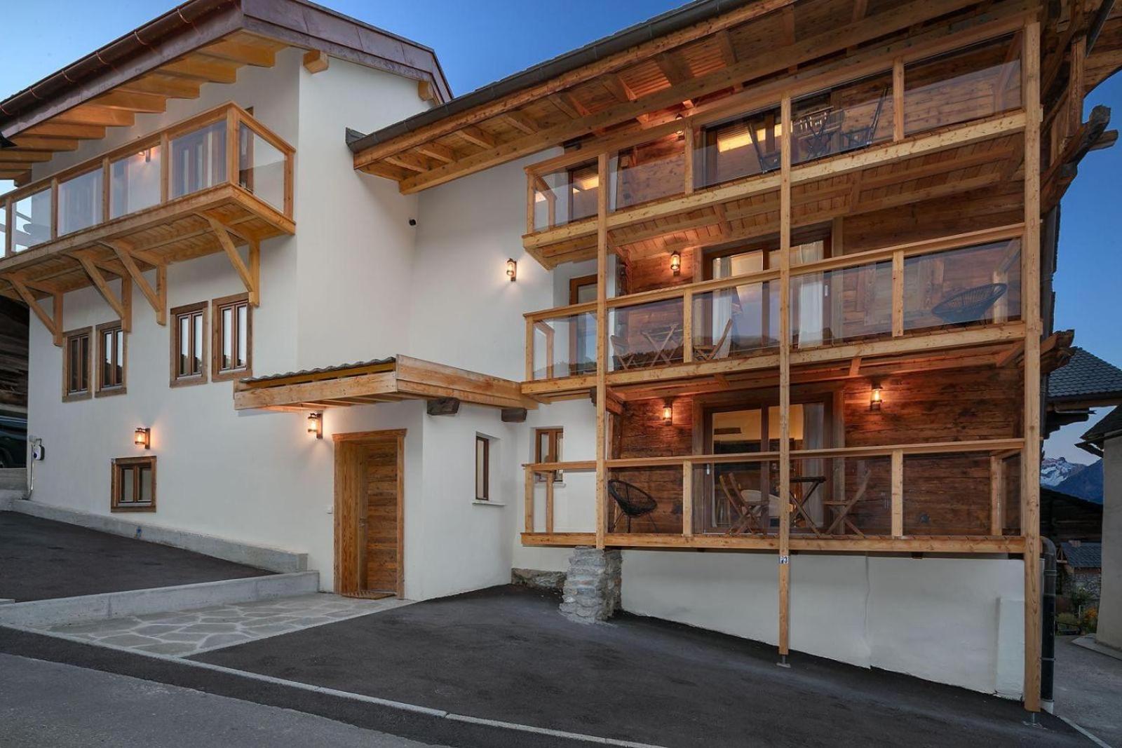 Pilanous Residence - Junior Suite - Swiss Alps