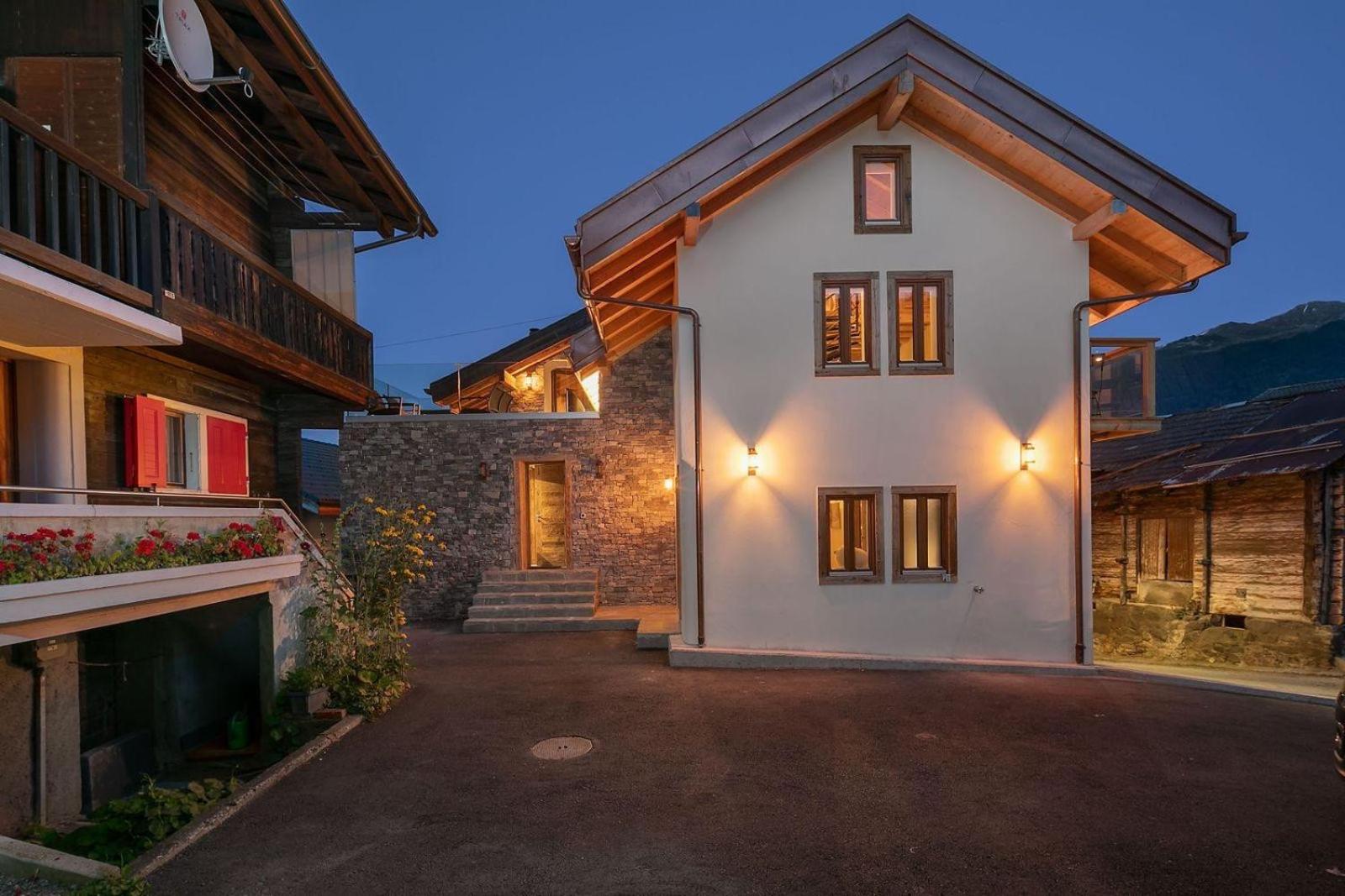 Pilanous House - Penthouse suite - Swiss Alps