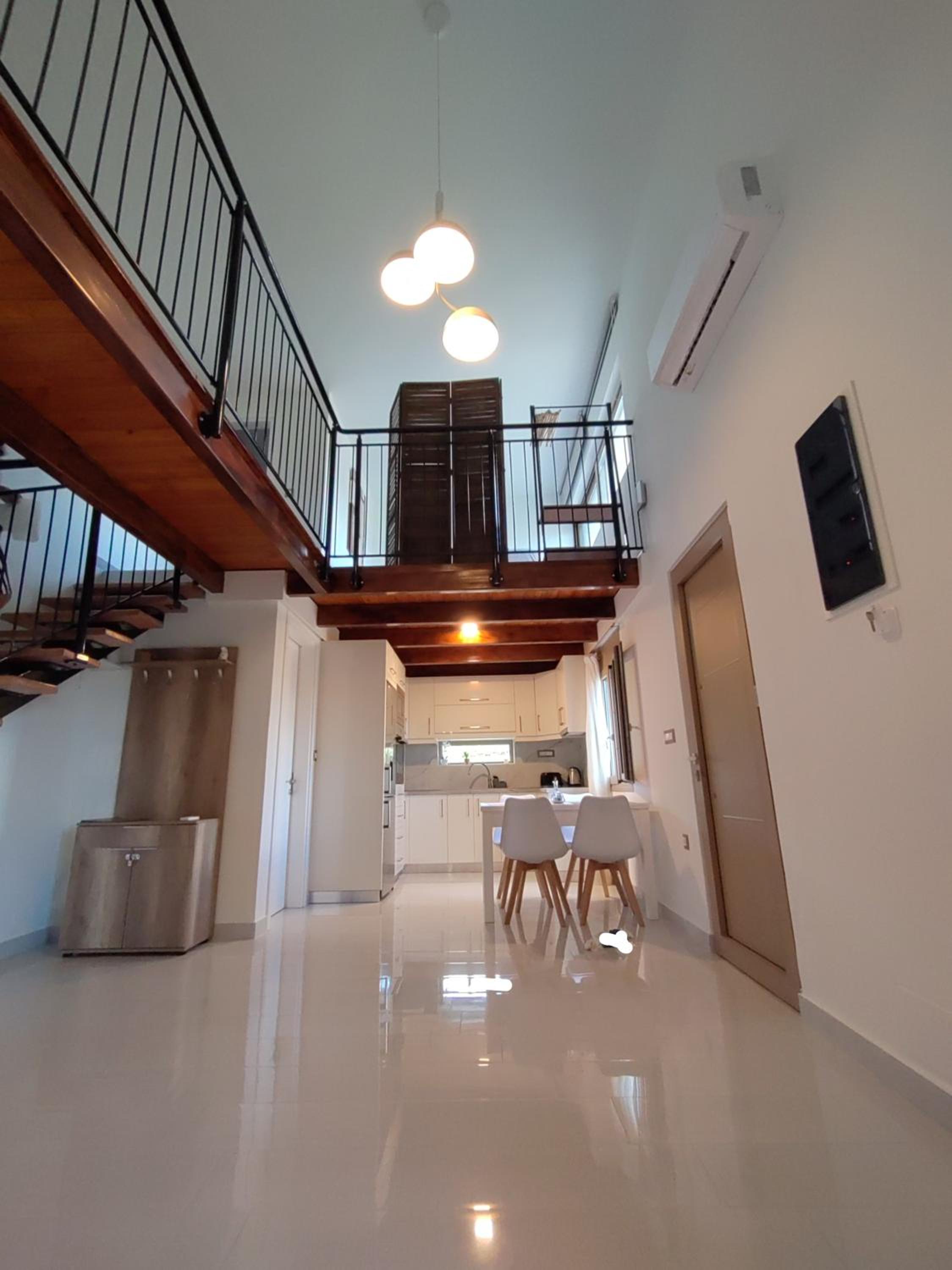 LIVAS Residence
