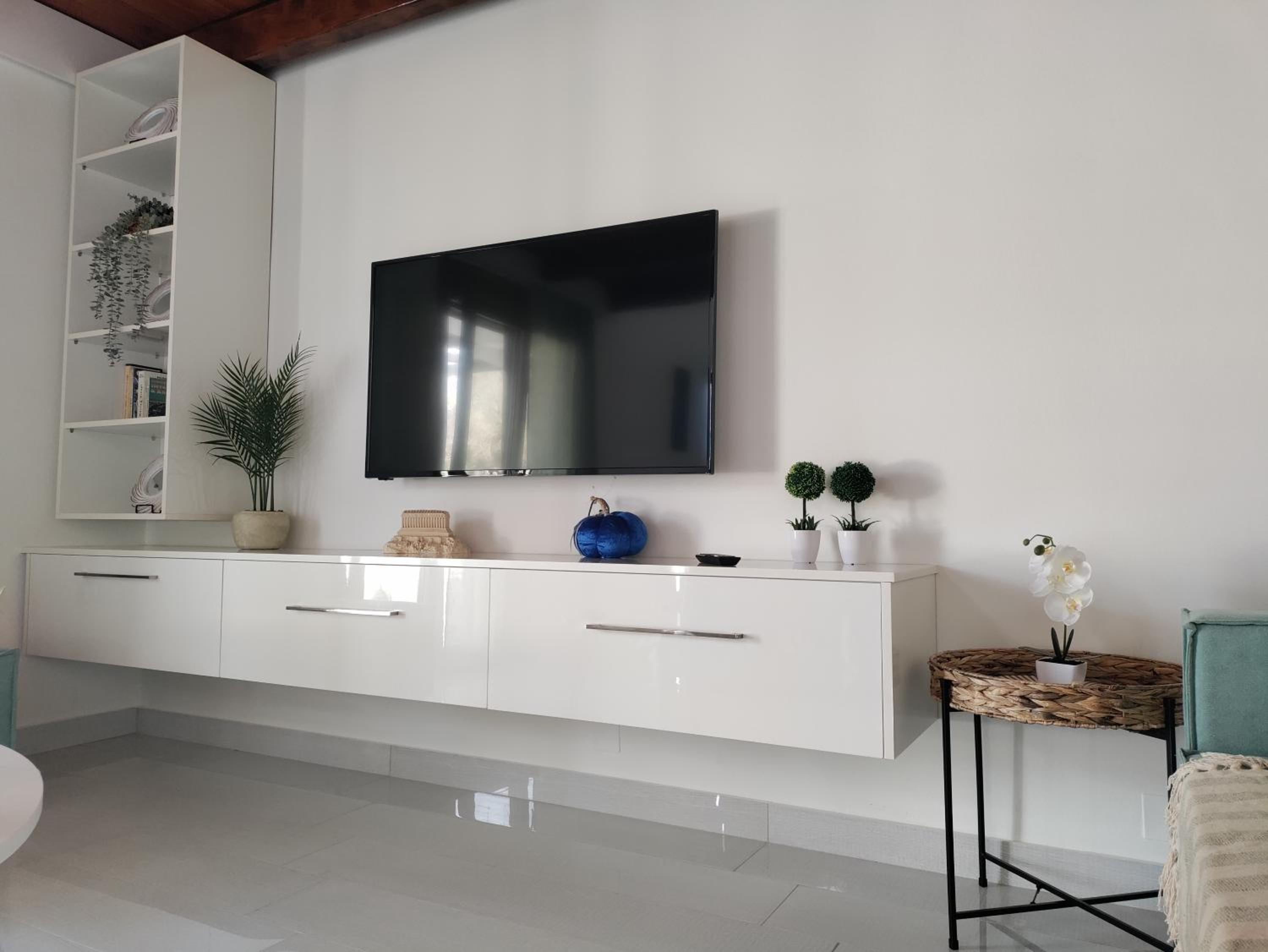 LIVAS Residence