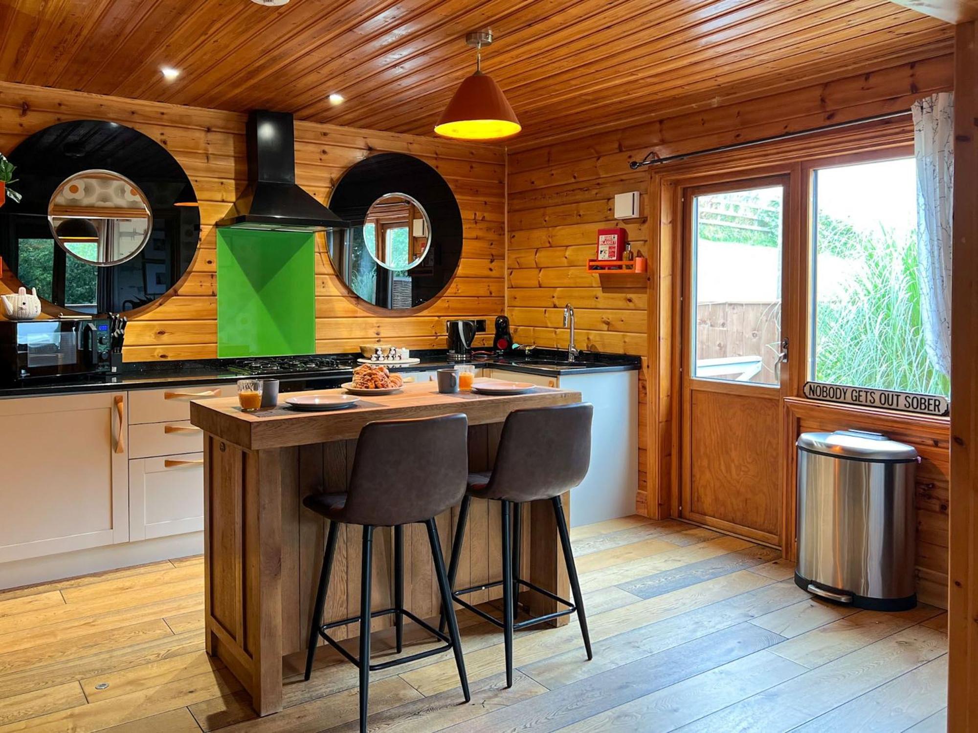 Freedom Lodge Great Ayton with hot tub and onsite bistro view 5