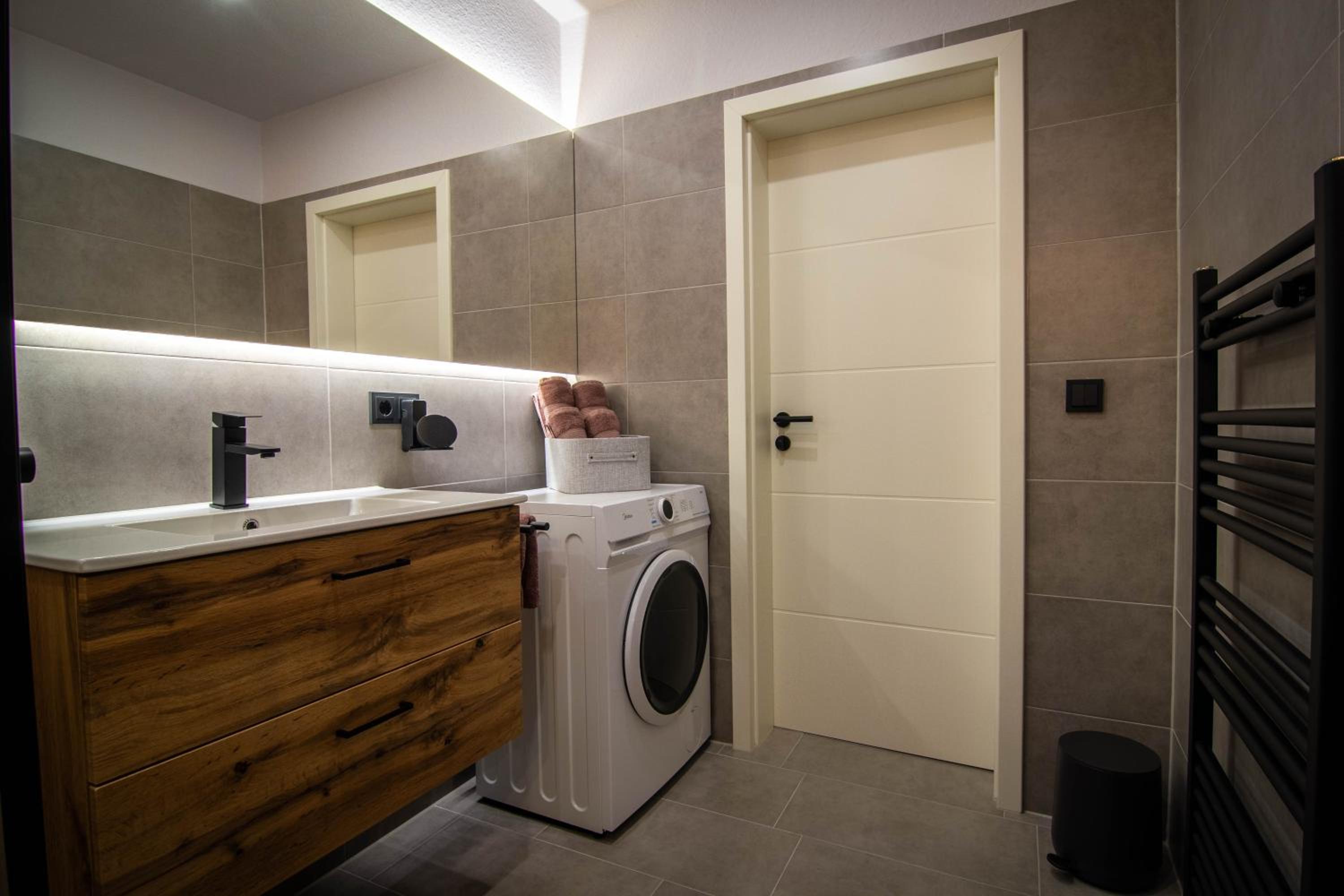 StayFine - smartes Design Apartment am Uni Campus