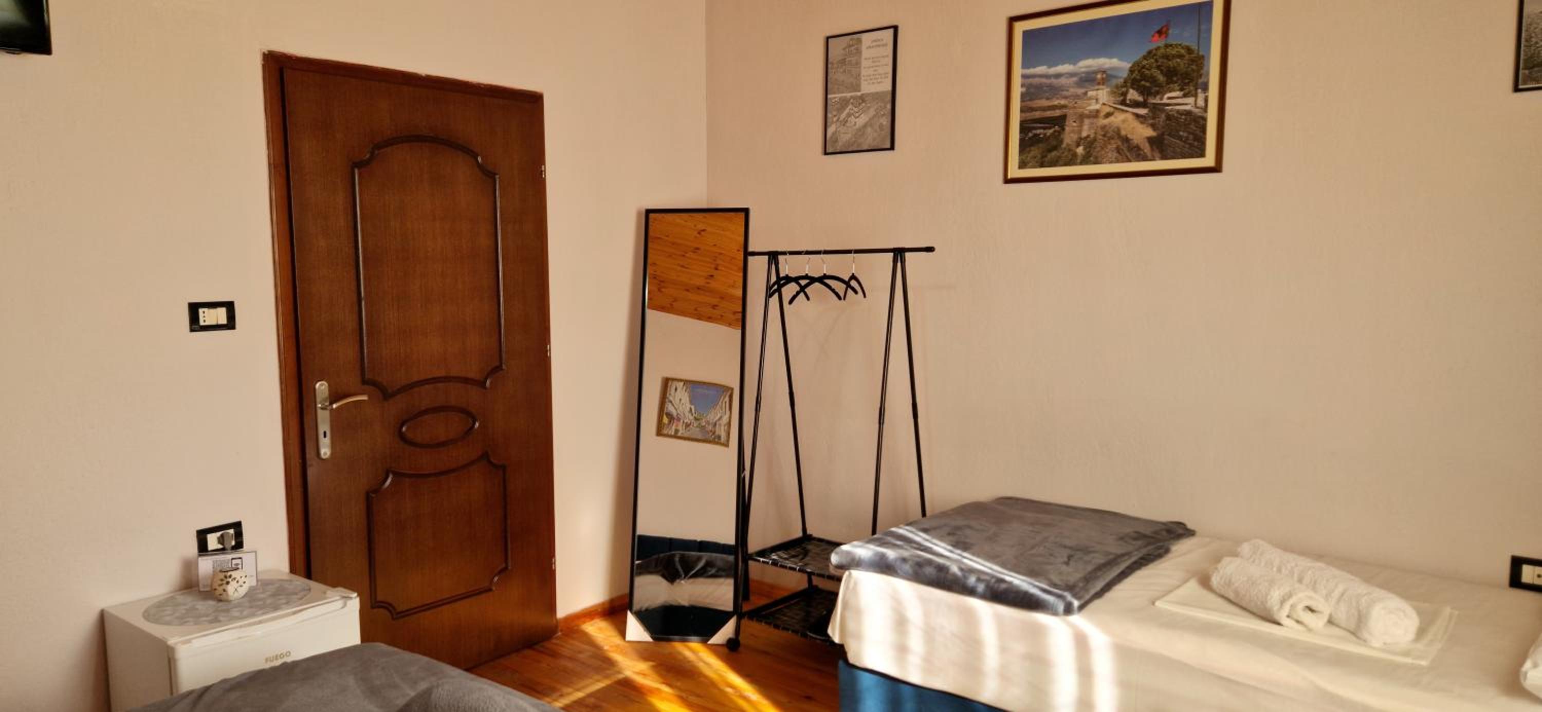 SHENA Guest House