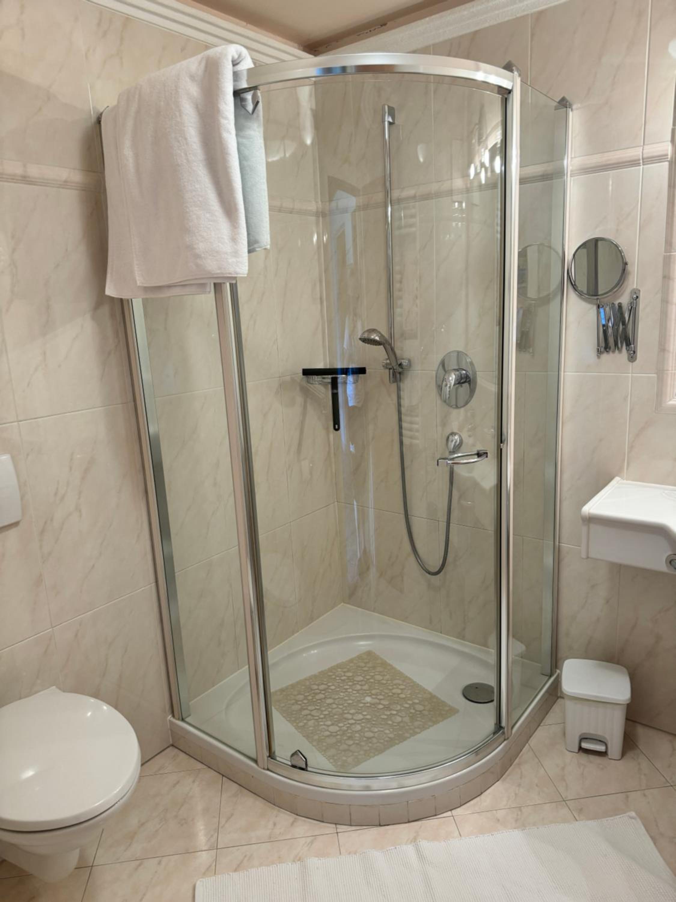 Apartments Almiva