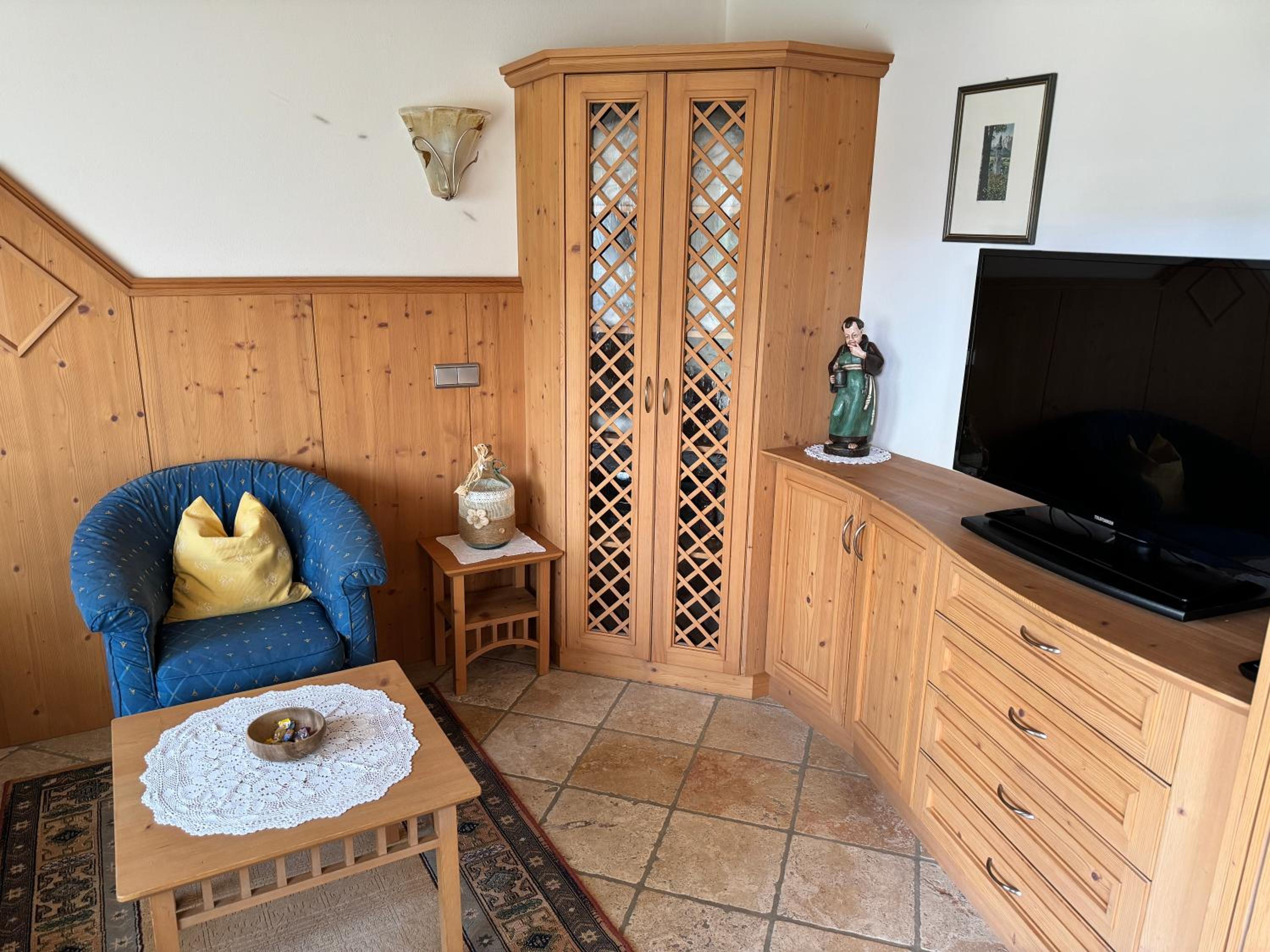 Apartments Almiva
