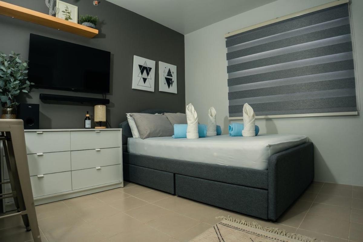 Near Mactan Airport, Pool, Fast WiFi, Netflix & Disney