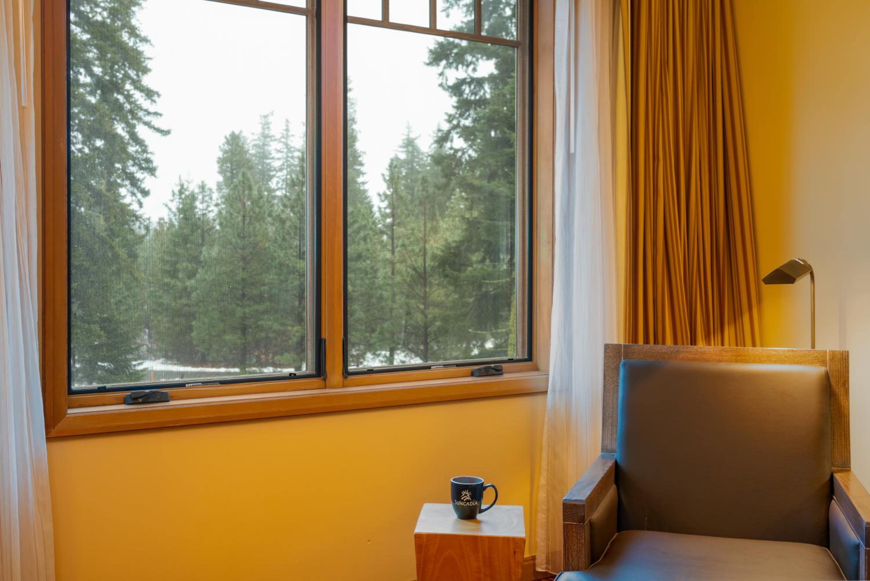 4006 & 4008 - Suncadia Grand Suite with Full Kitchen and Balcony