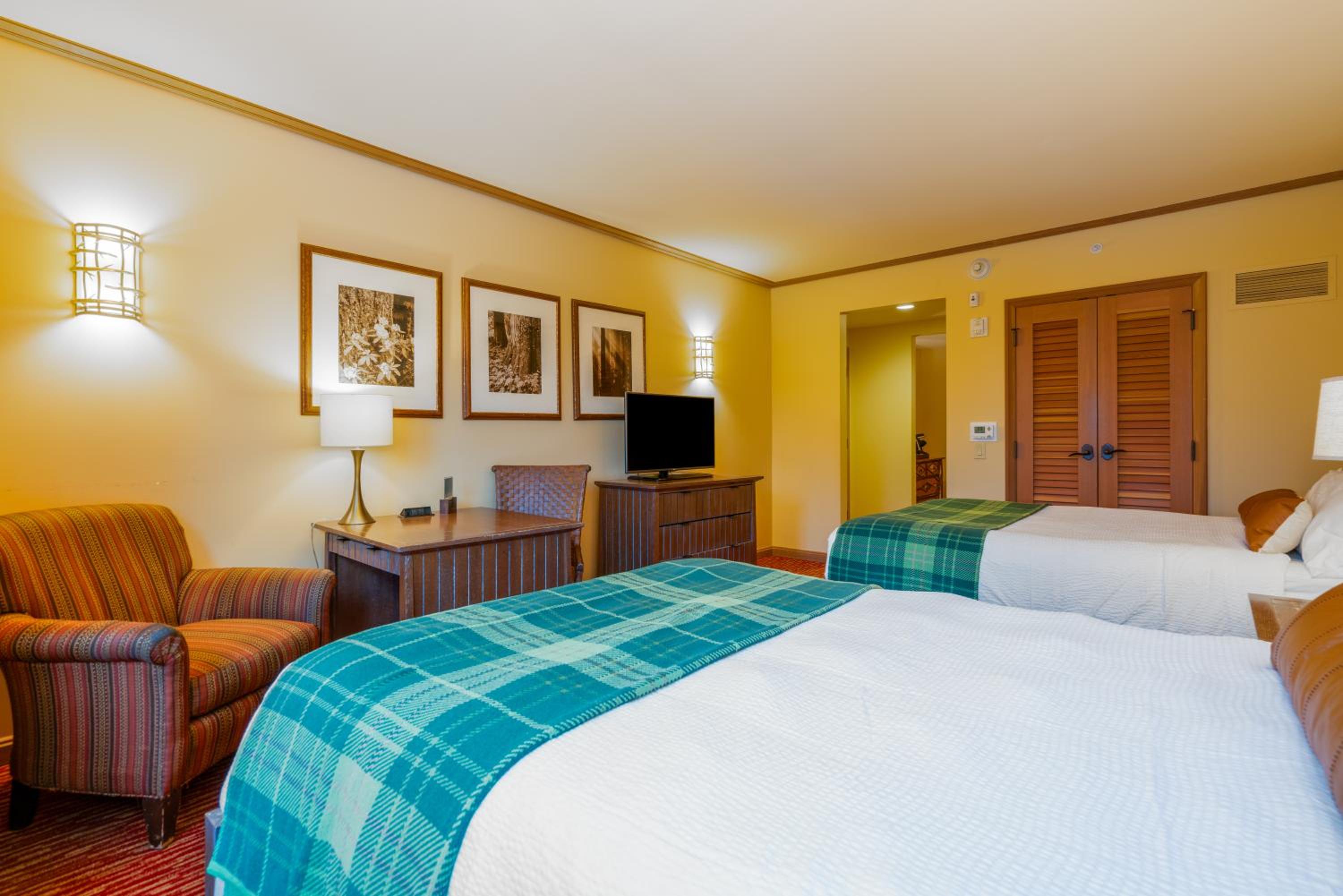 4006 & 4008 - Suncadia Grand Suite with Full Kitchen and Balcony