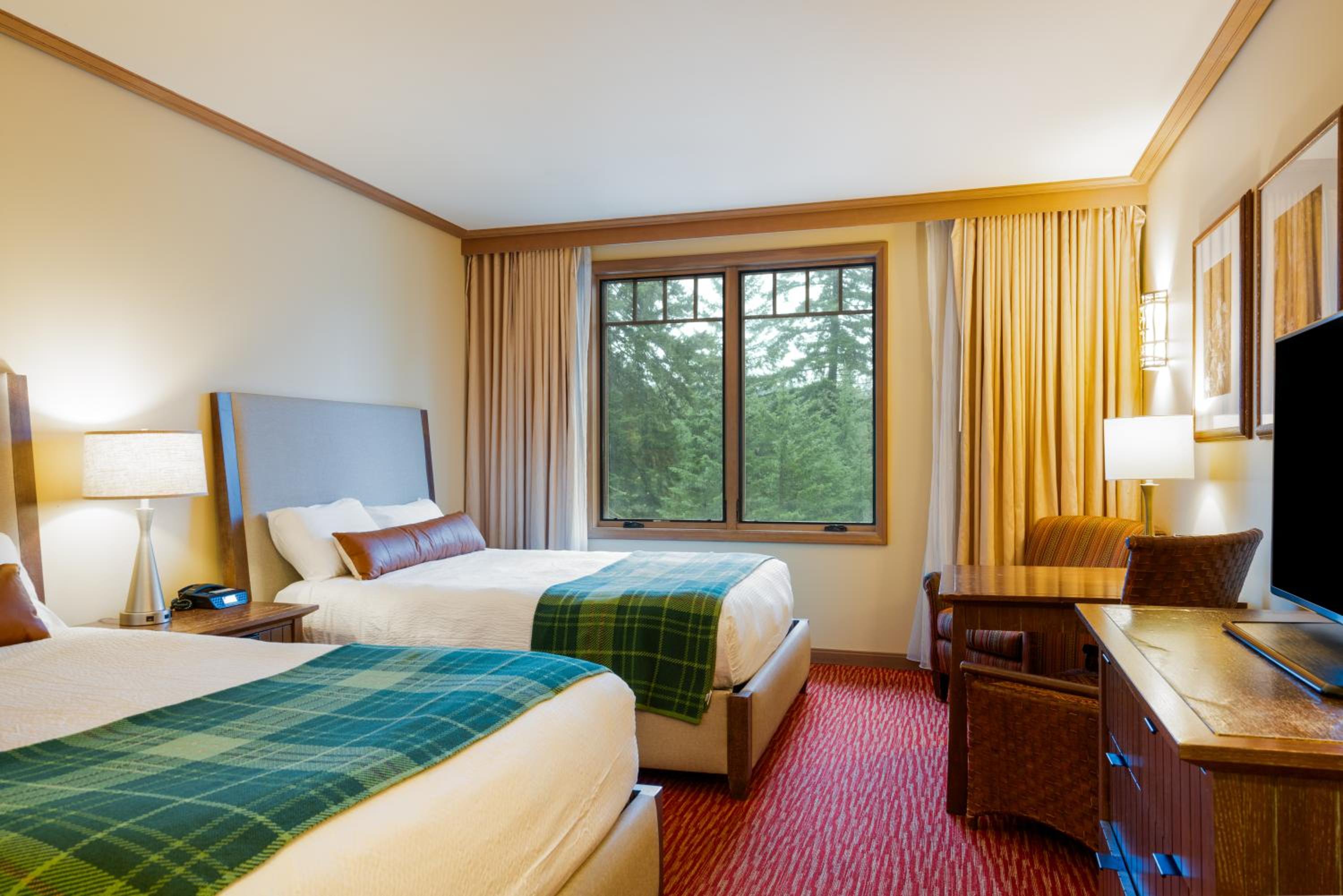 4006 & 4008 - Suncadia Grand Suite with Full Kitchen and Balcony