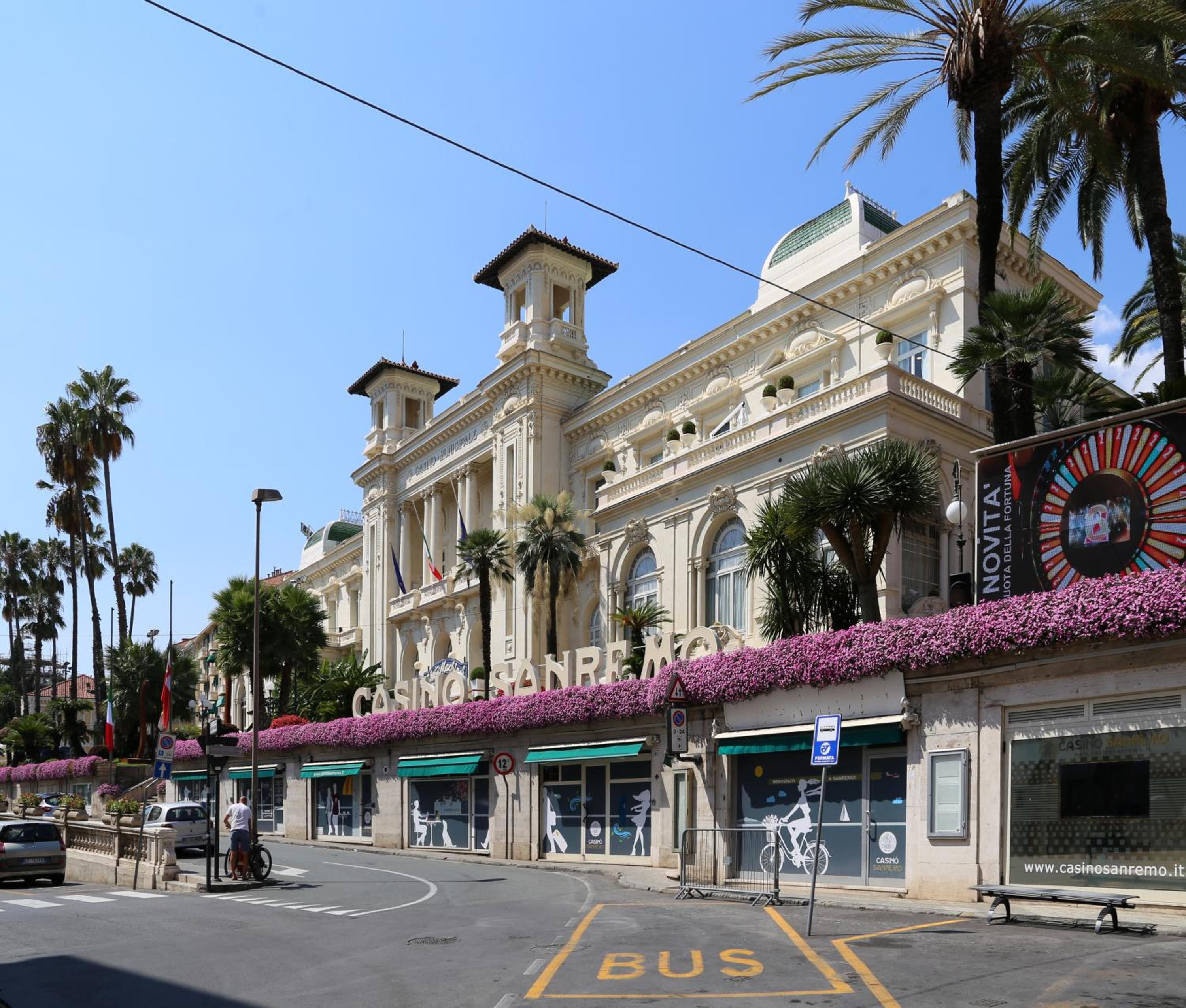 LS-House Apartment - In the Heart of Sanremo view 4