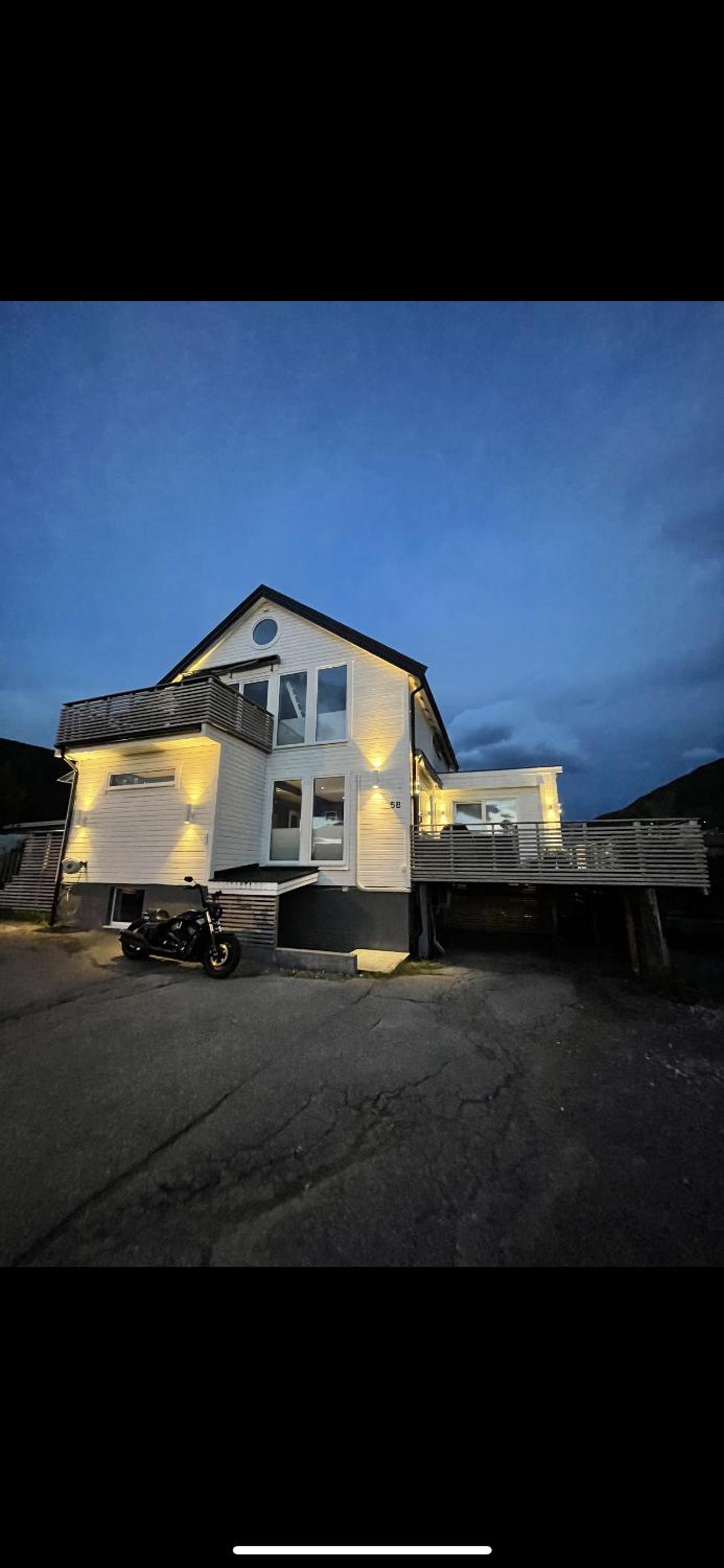 Tromsdalen Studio 1 - FREE Parking, Views & Near Attractions view 2