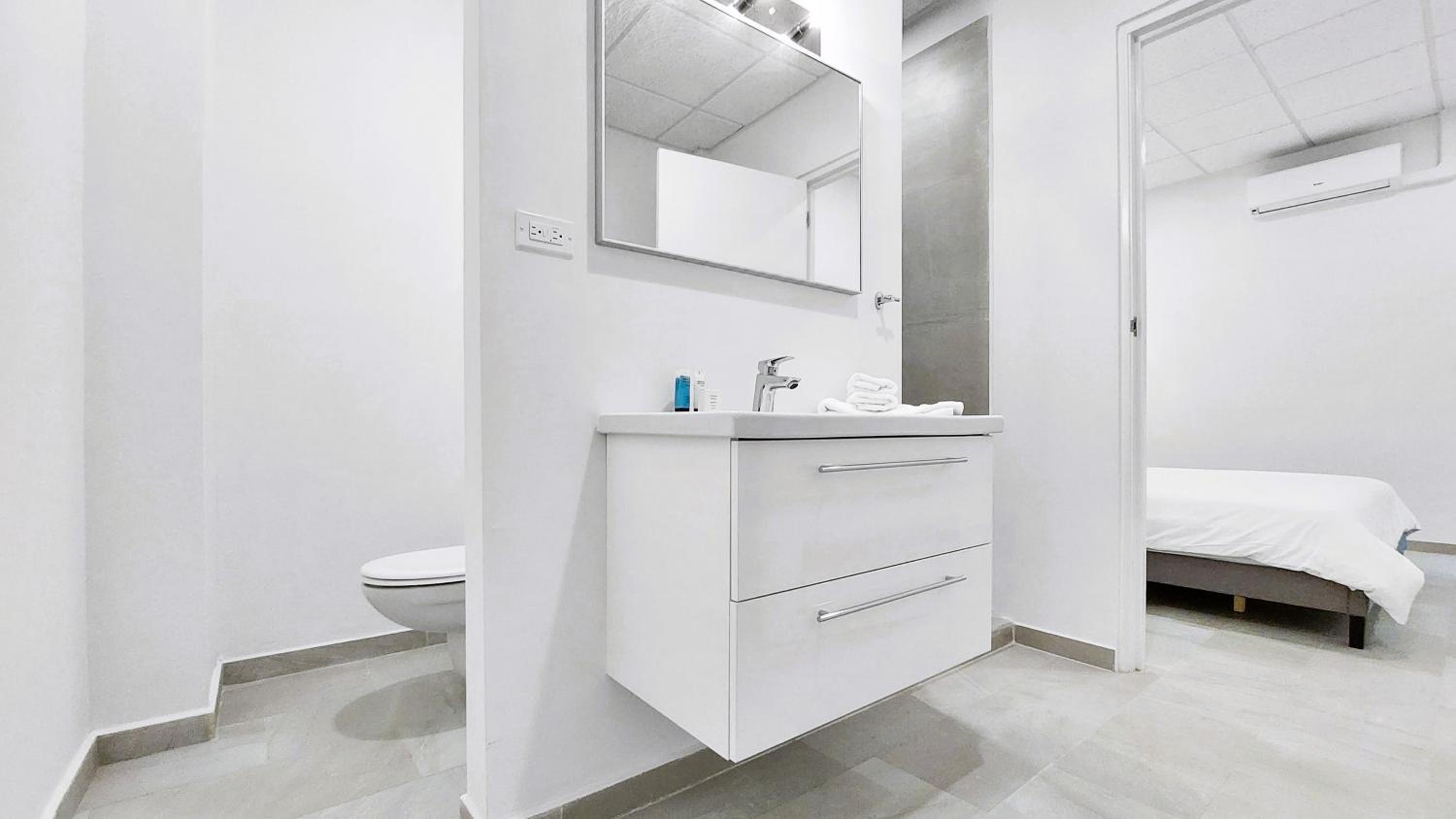 Bocobay Penthouse 4BR 4BA with Rooftop Pool