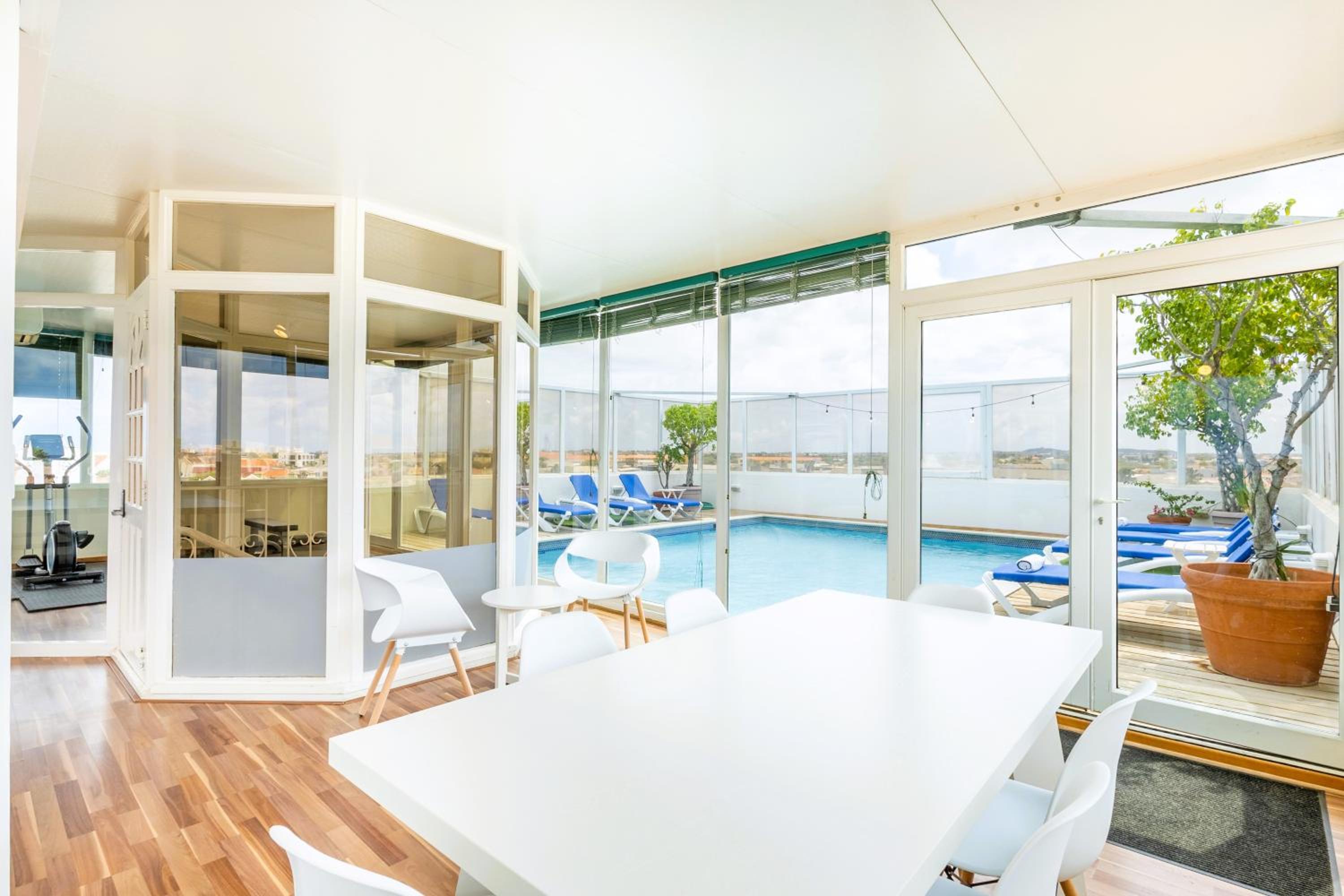 Bocobay Penthouse 4BR 4BA with Rooftop Pool