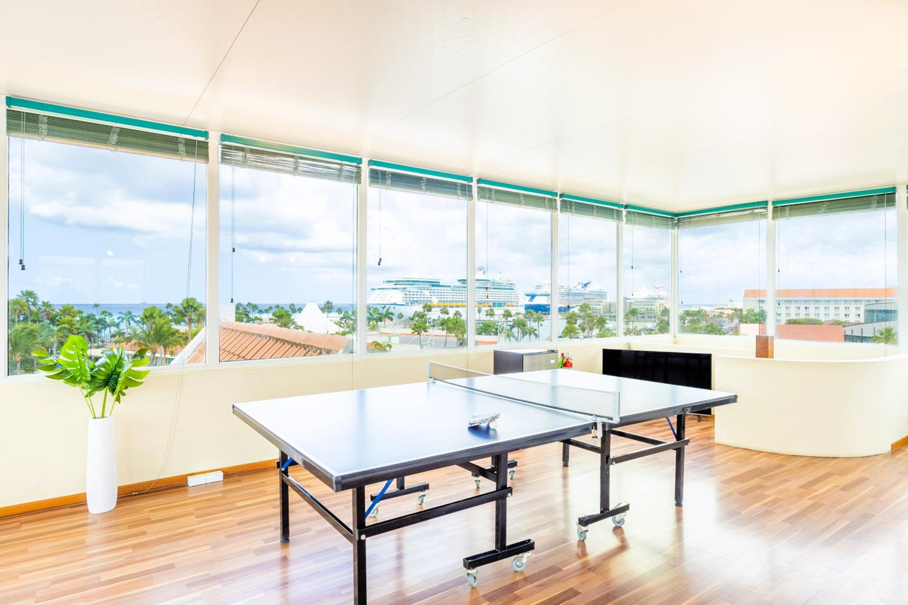 Bocobay Penthouse 4BR 4BA with Rooftop Pool