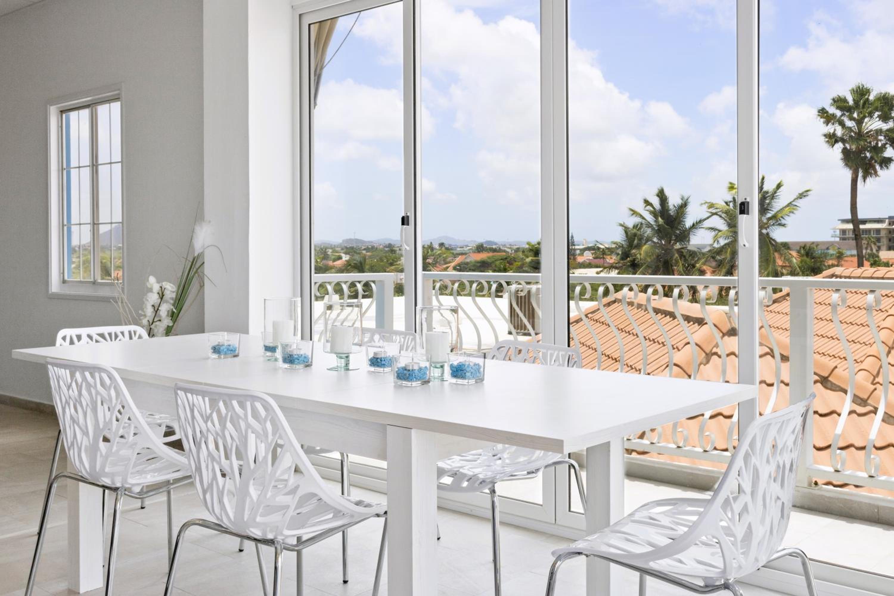 Bocobay Penthouse 4BR 4BA with Rooftop Pool