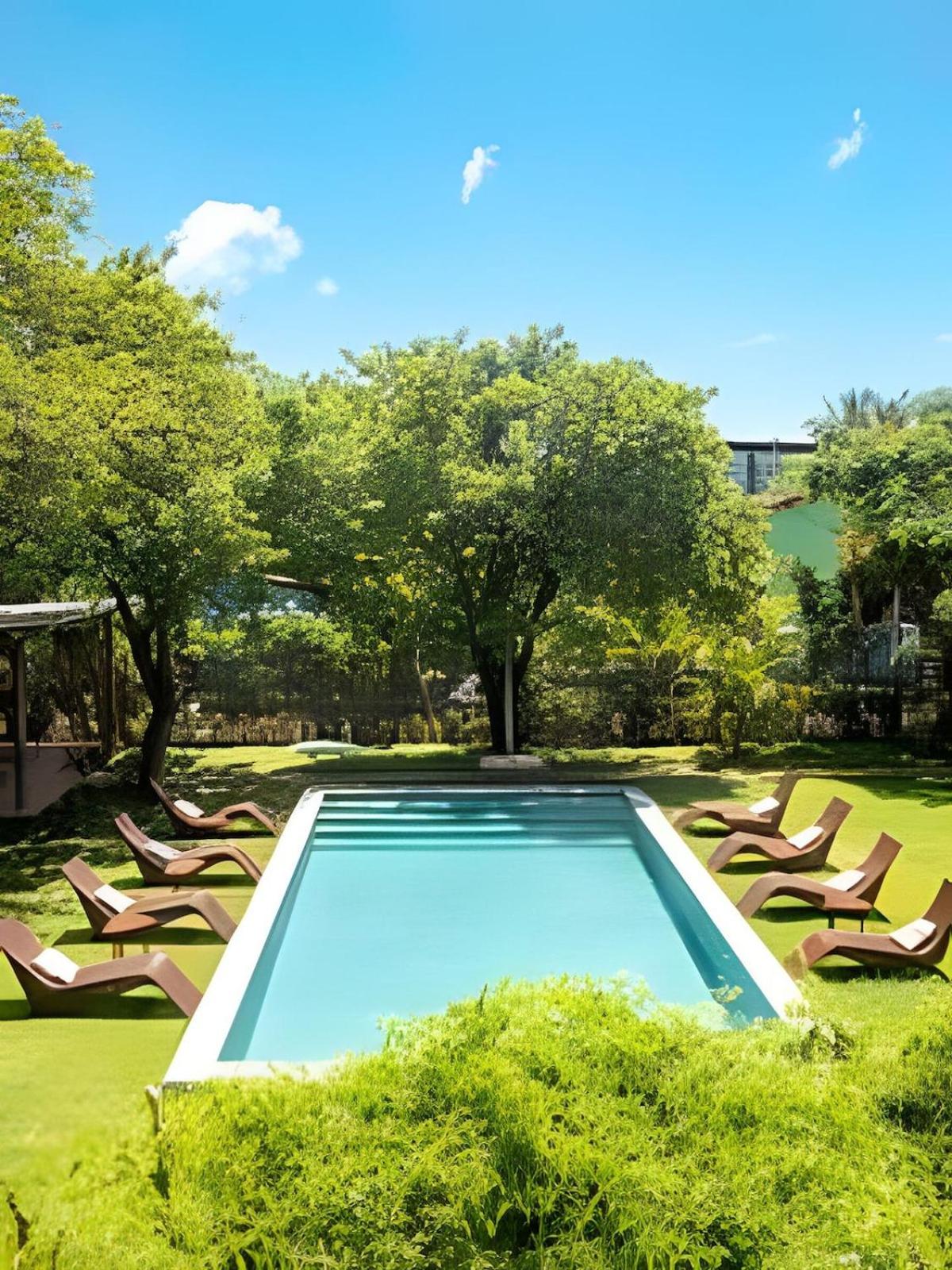Brisa · casa com piscina, a 80 m do mar com café da manhã