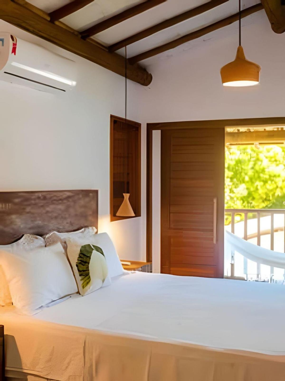Brisa · casa com piscina, a 80 m do mar com café da manhã