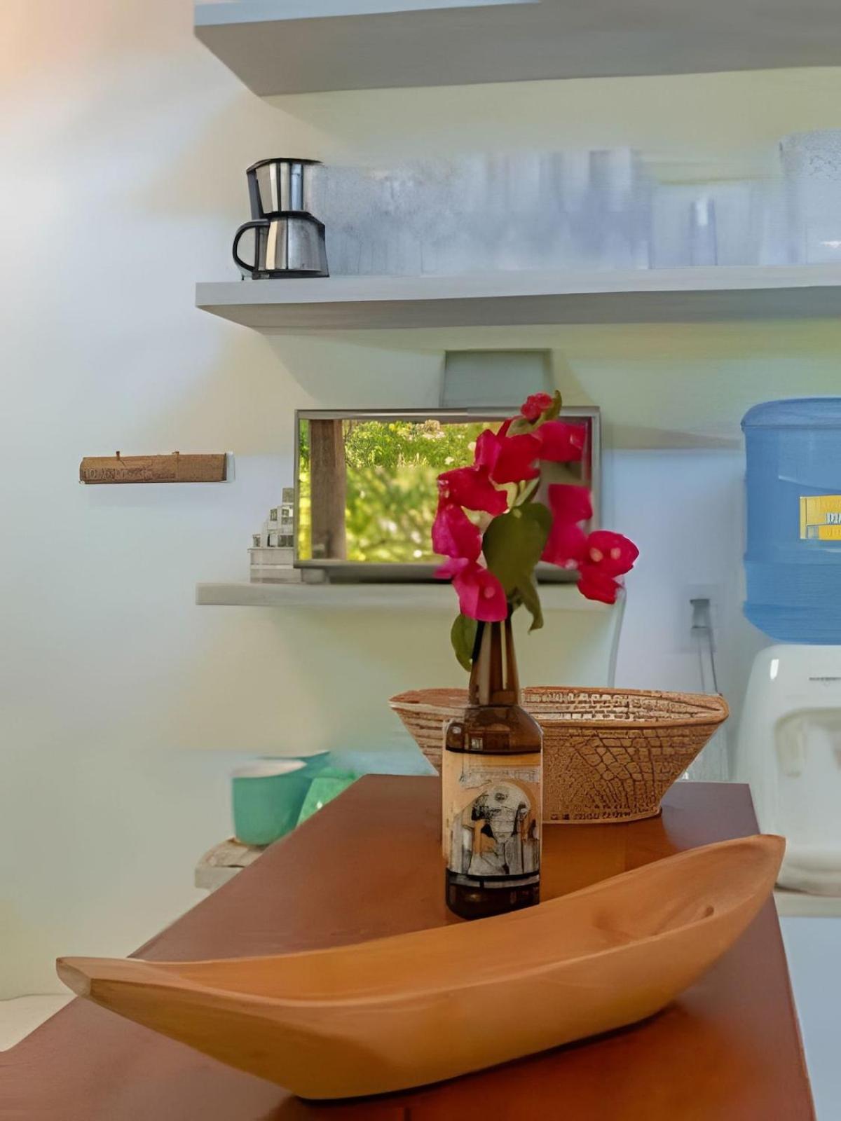 Brisa · casa com piscina, a 80 m do mar com café da manhã