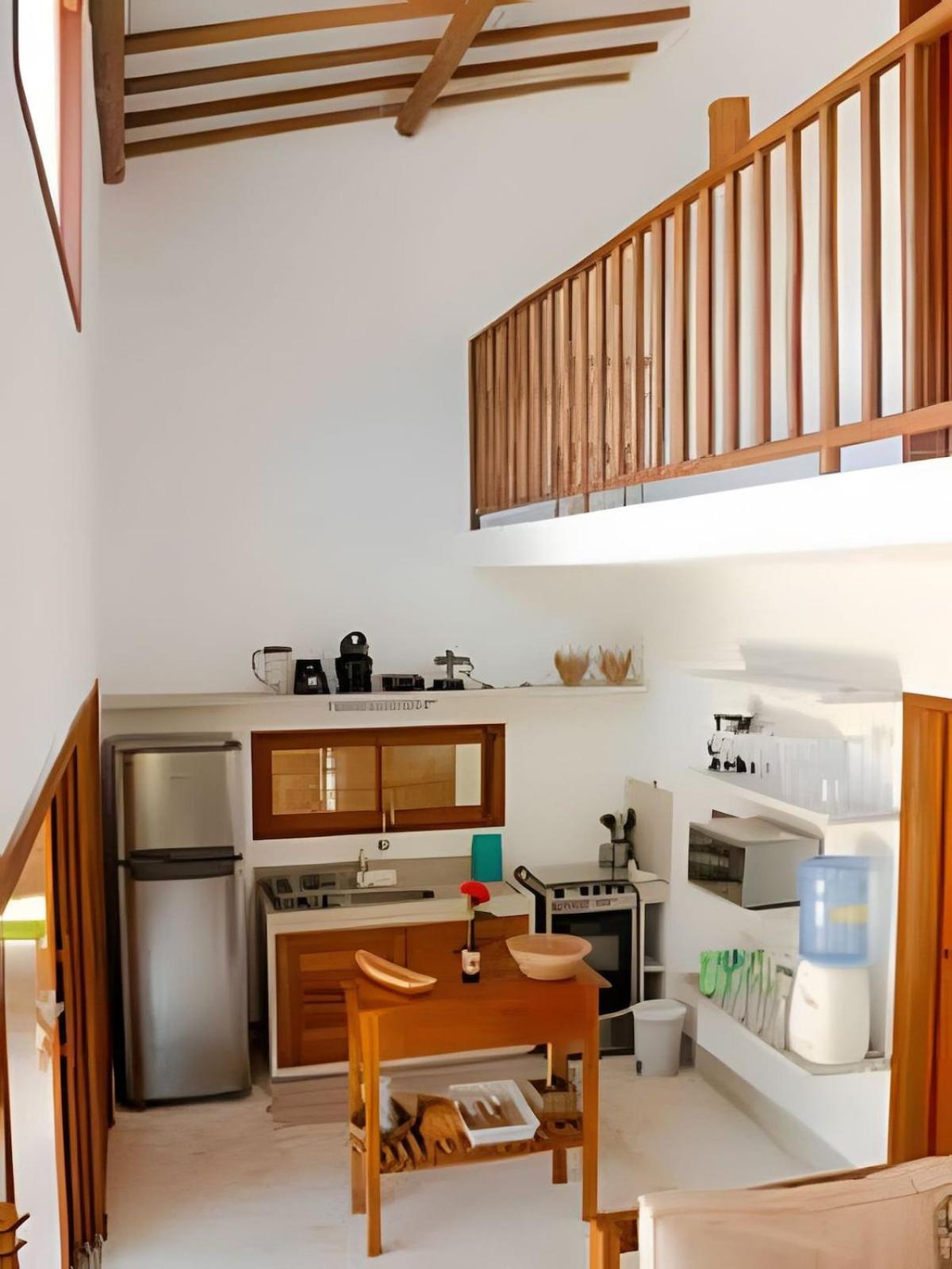 Brisa · casa com piscina, a 80 m do mar com café da manhã
