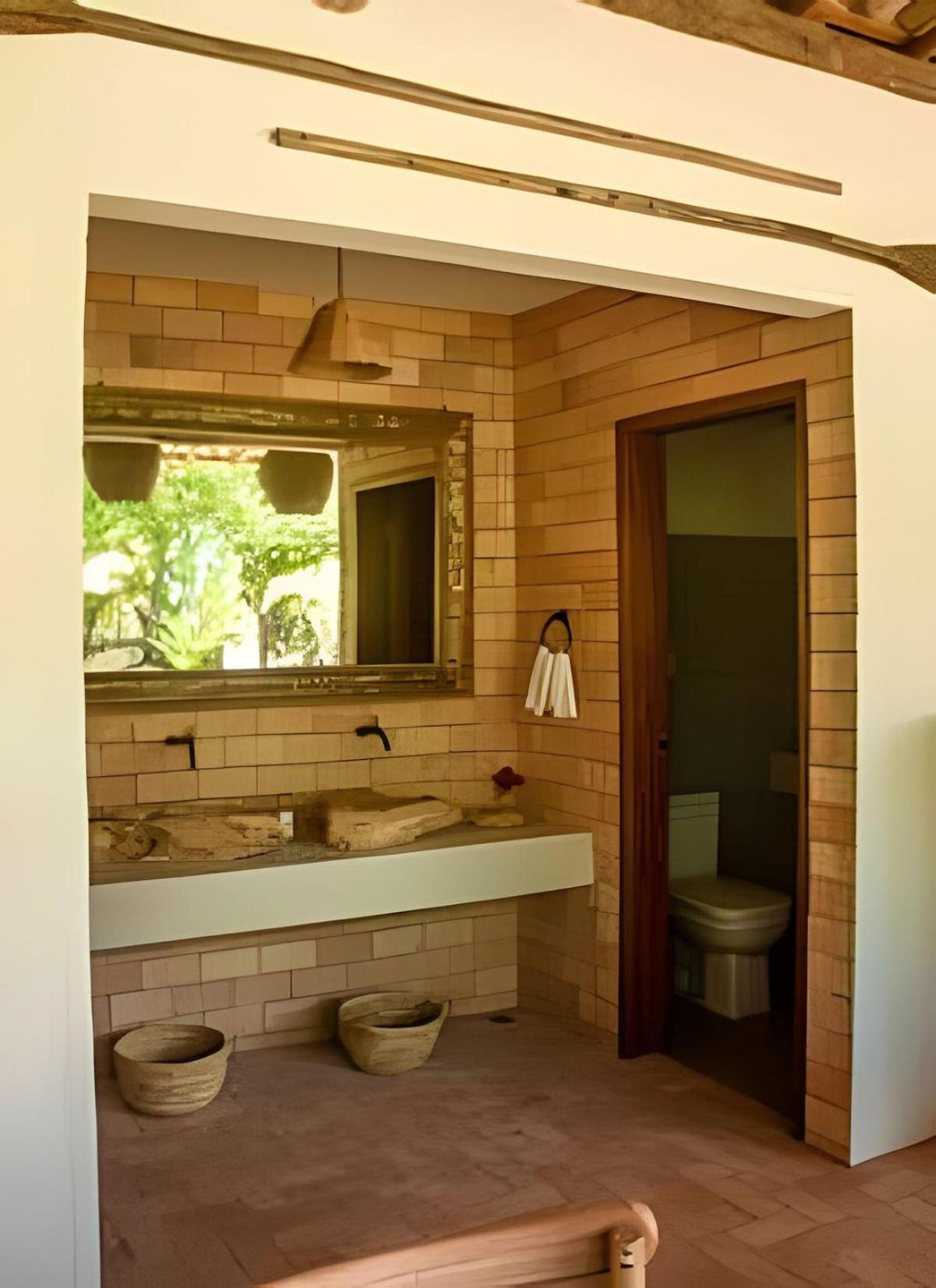 Brisa · casa com piscina, a 80 m do mar com café da manhã