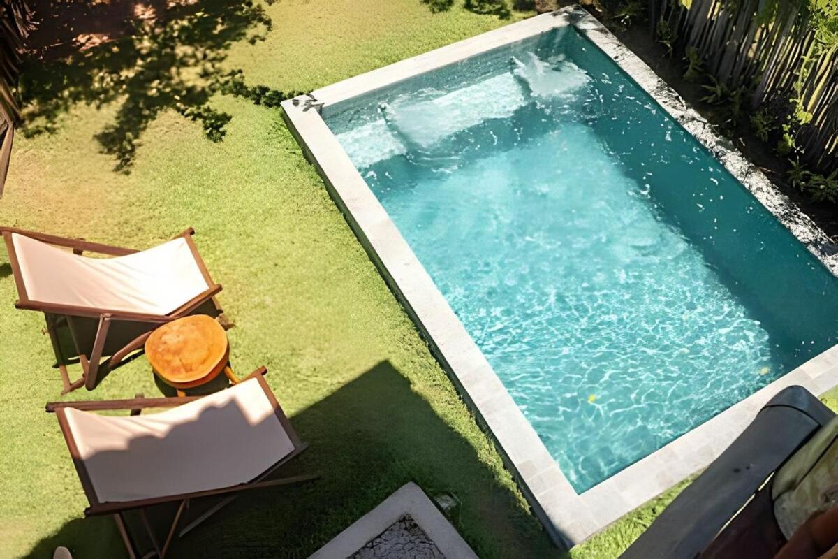 Brisa · casa com piscina, a 80 m do mar com café da manhã