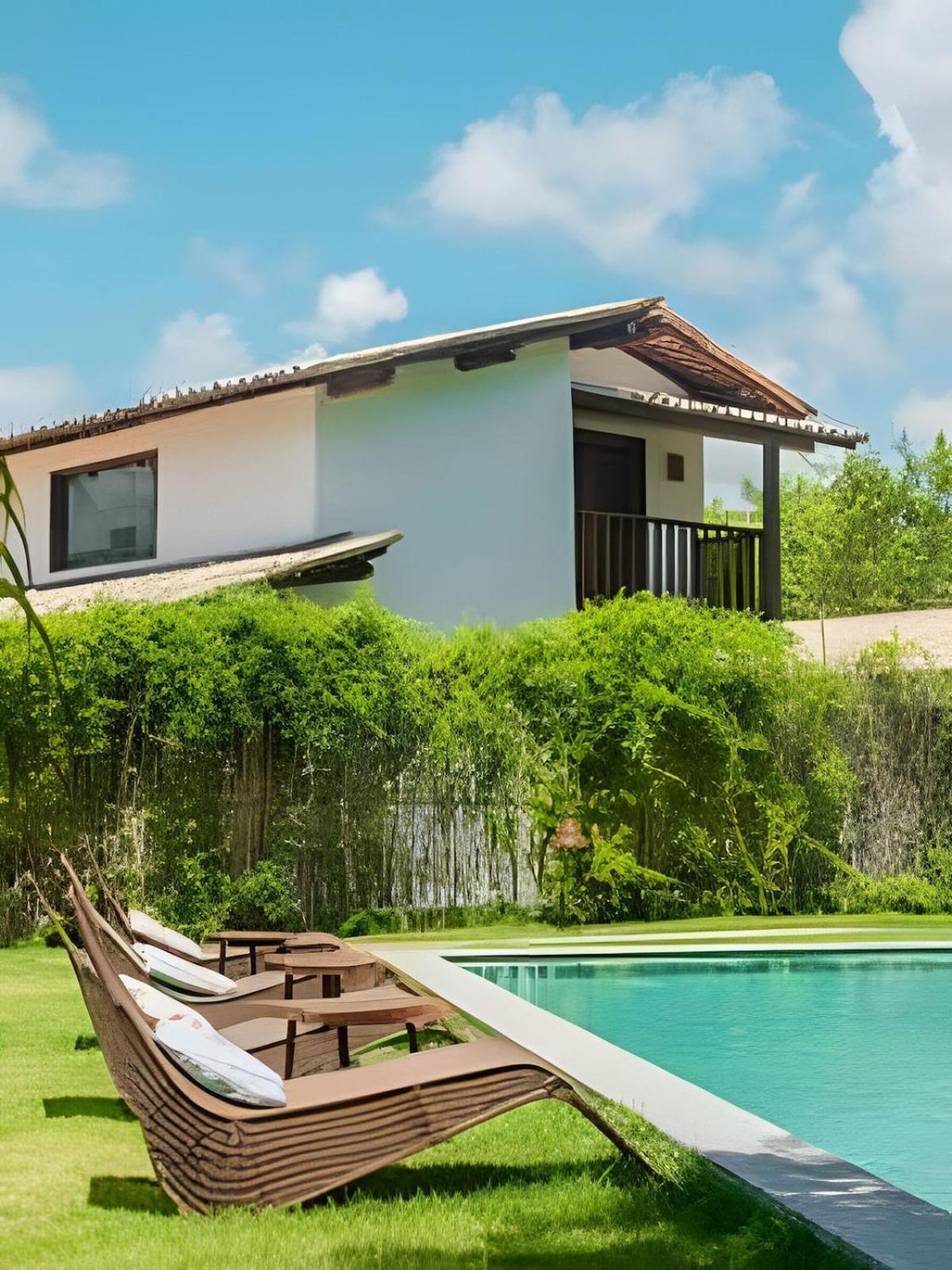 Brisa · casa com piscina, a 80 m do mar com café da manhã