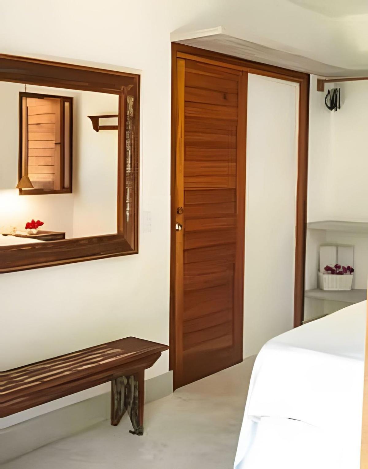 Brisa · casa com piscina, a 80 m do mar com café da manhã